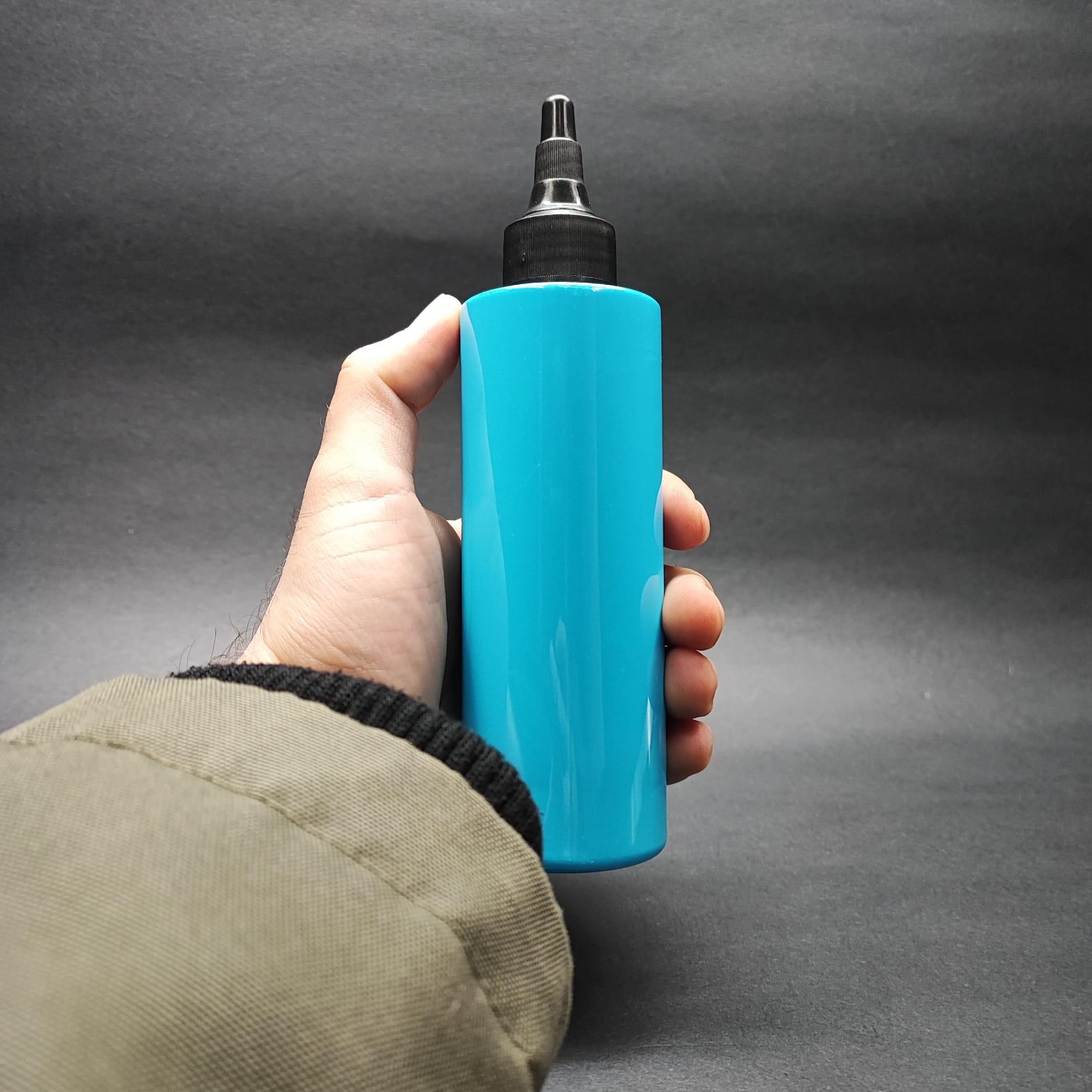 200 CC KÜT BOYUNLU UZUN SİLİNDİR PET ŞİŞE (24 GR) - AKITICI ASANSÖR SİYAH KAPAKLI - 200 ML PLASTİK ŞİŞE - MAVİ