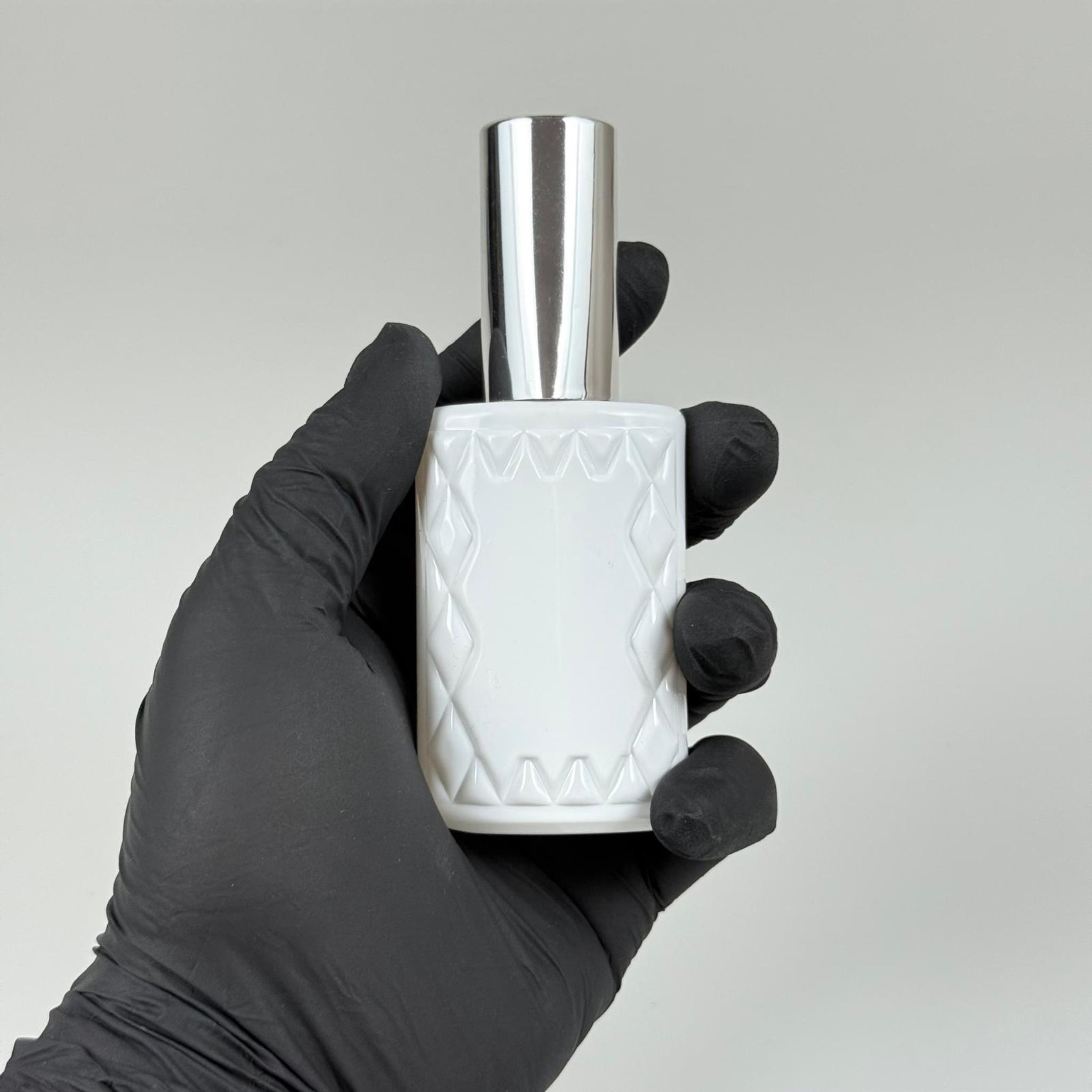 50 ML PET KOLONYA, PARFÜM VB ŞİŞELERİ - METAL ALÜMİNYUM GÜMÜŞ KAPAK + VİDALI SPREY + 50 CC KÖŞELİ BEYAZ ŞİŞE SET TAKIM
