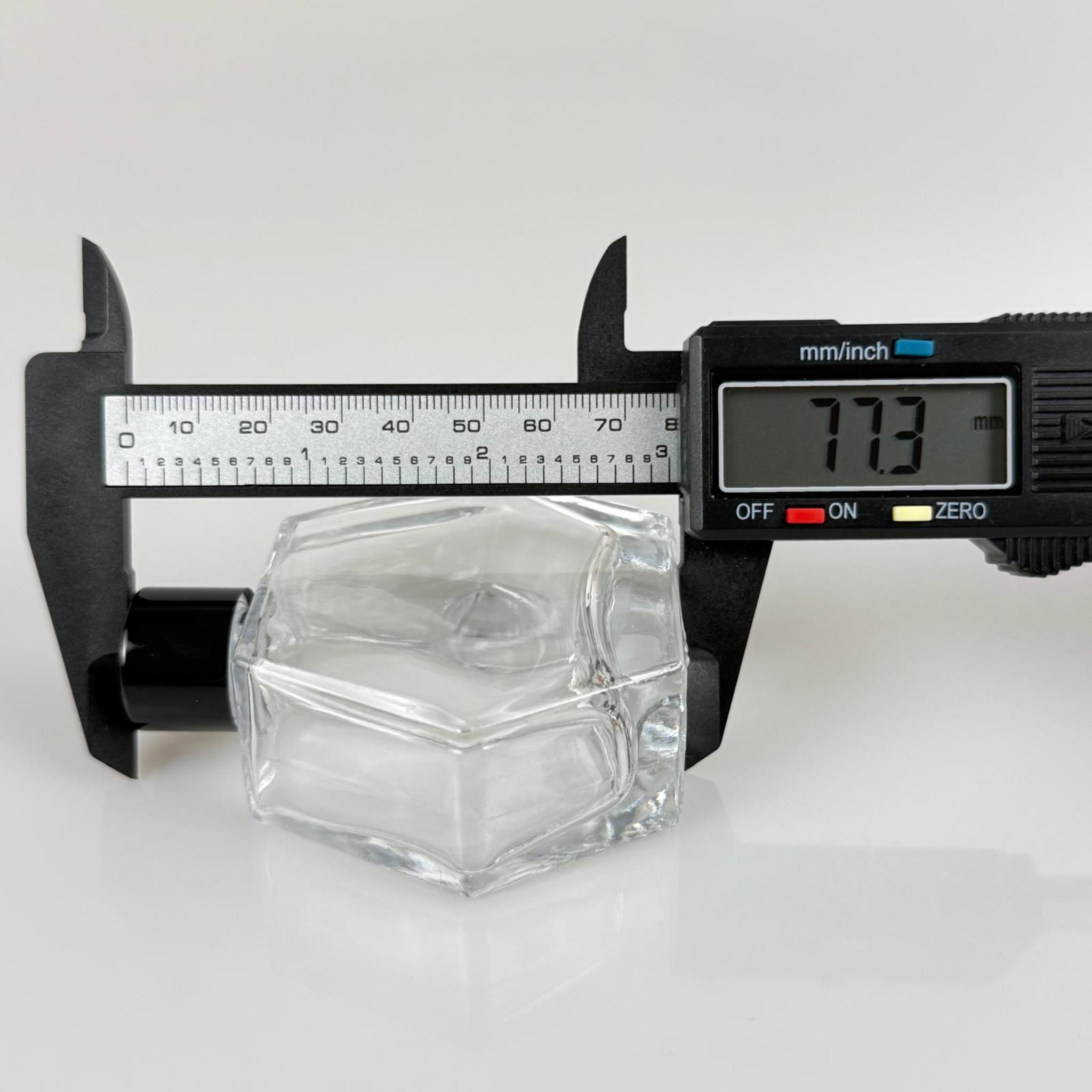 ALTIGEN MODEL CAM KOLONYA ŞİŞESİ + METAL SİYAH KAPAK + TIPA - 50 ML - HEDİYELİK KOLONYA ŞİŞELERİ