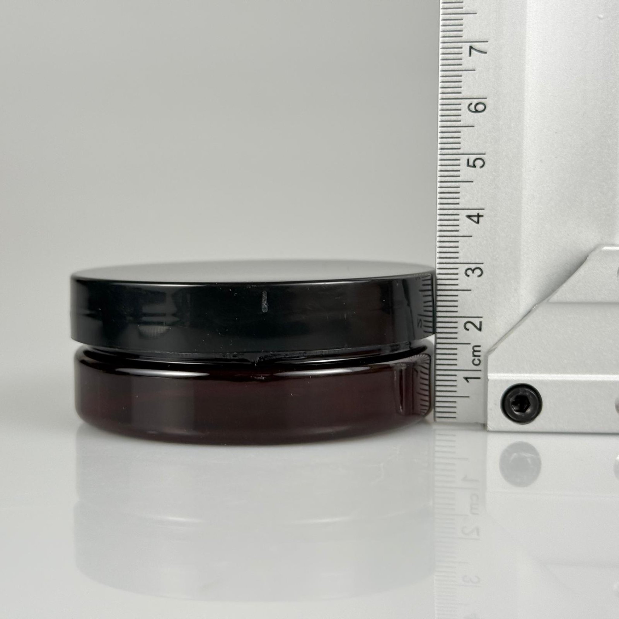 50 CC AMBER SERT PLASTİK KAVANOZ + SİYAH PLASTİK KAPAKLI +KENDİNDEN YAPIŞKANLI KÖPÜK CONTALI TAKIM - 50 ML PLASTİK KREM KAVANOZU