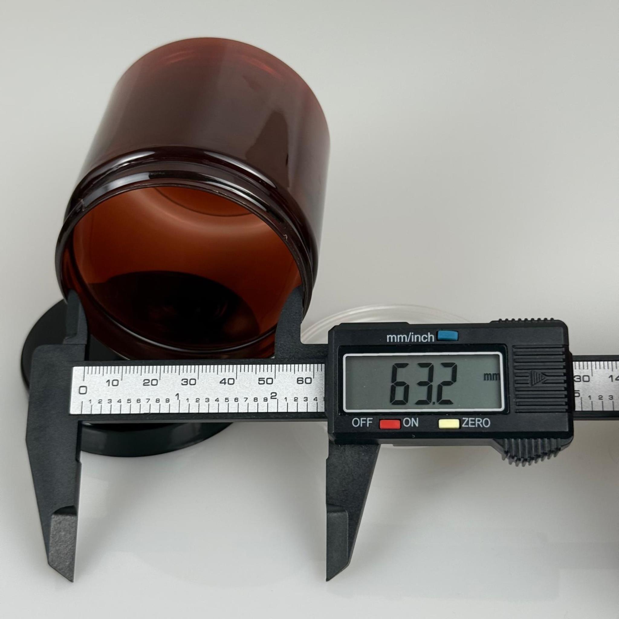 250 ML SERT PET KAVANOZ + SİYAH PLASTİK KAPAK + İÇ TIPA - 250 CC KALIN AMBER PLASTİK KAVANOZ SİYAH PLASTİK KAPAKLI İÇ TIPALI TAKIM - KREM KAVANOZLARI