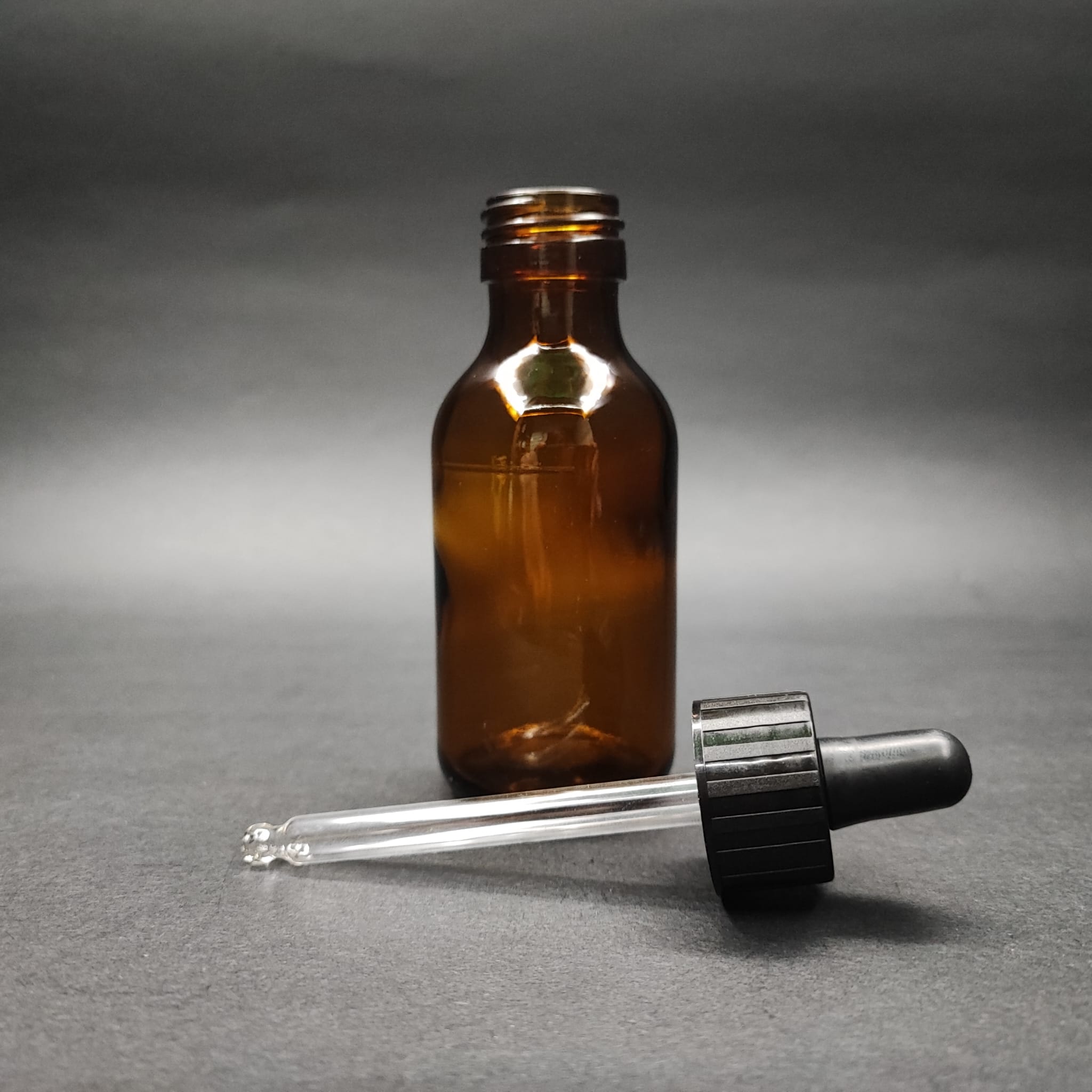 75 ML DOLUMU KOLAY, GENİŞ AĞIZLI CAM DAMLALIKLI ŞİŞE (25 MM AĞIZ)  - 75 CC SİYAH  DAMLALIKLI CAM ECZA ŞİŞESİ - AMBER KAHVERENGİ