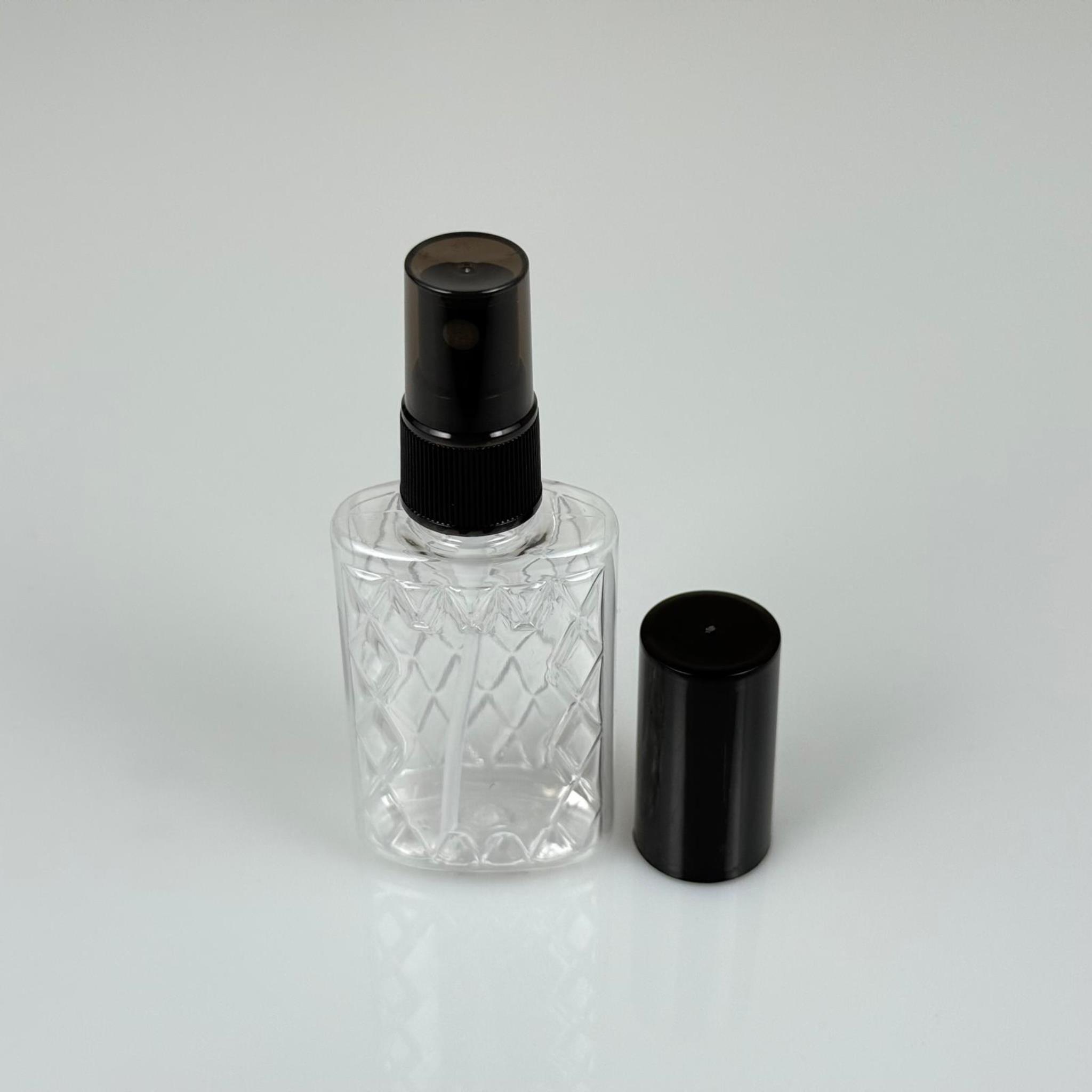 50 CC ŞEFFAF PET KÖŞELİ PARFÜM ŞİŞESİ - SİYAH SPREYLİ - SİYAH KORUMA KAPAKLI - 50 ML PLASTİK PARFÜM - KOLONYA ŞİŞESİ