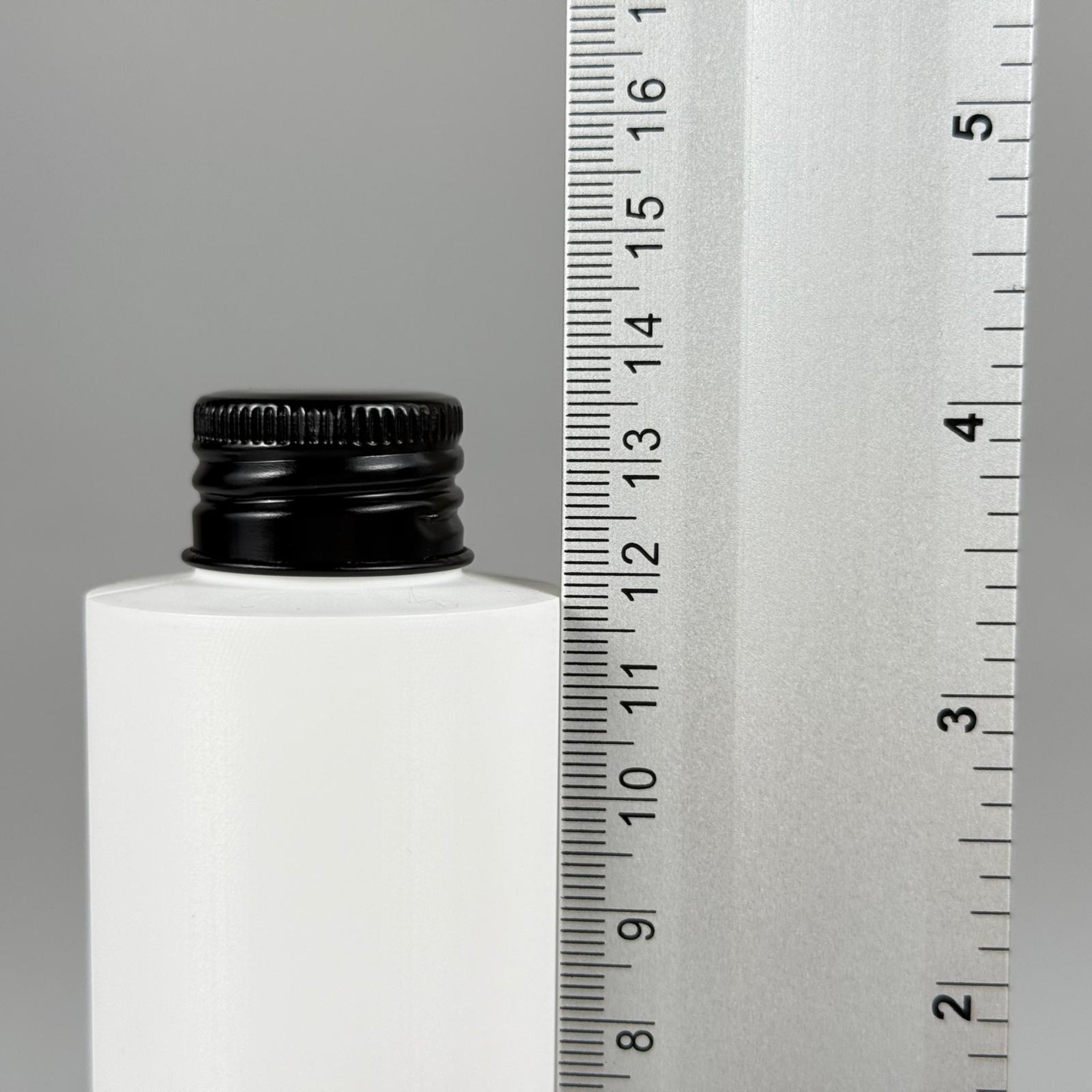 150 CC MAT BEYAZ SERT POLİETİLEN ASETON ŞİŞESİ (24 AĞIZ) + KÖPÜK CONTALI SİYAH METAL ALÜMİNYUM KAPAK TAKIM - 150 ML KAPAKLI BEYAZ PLASTİK ŞİŞELER