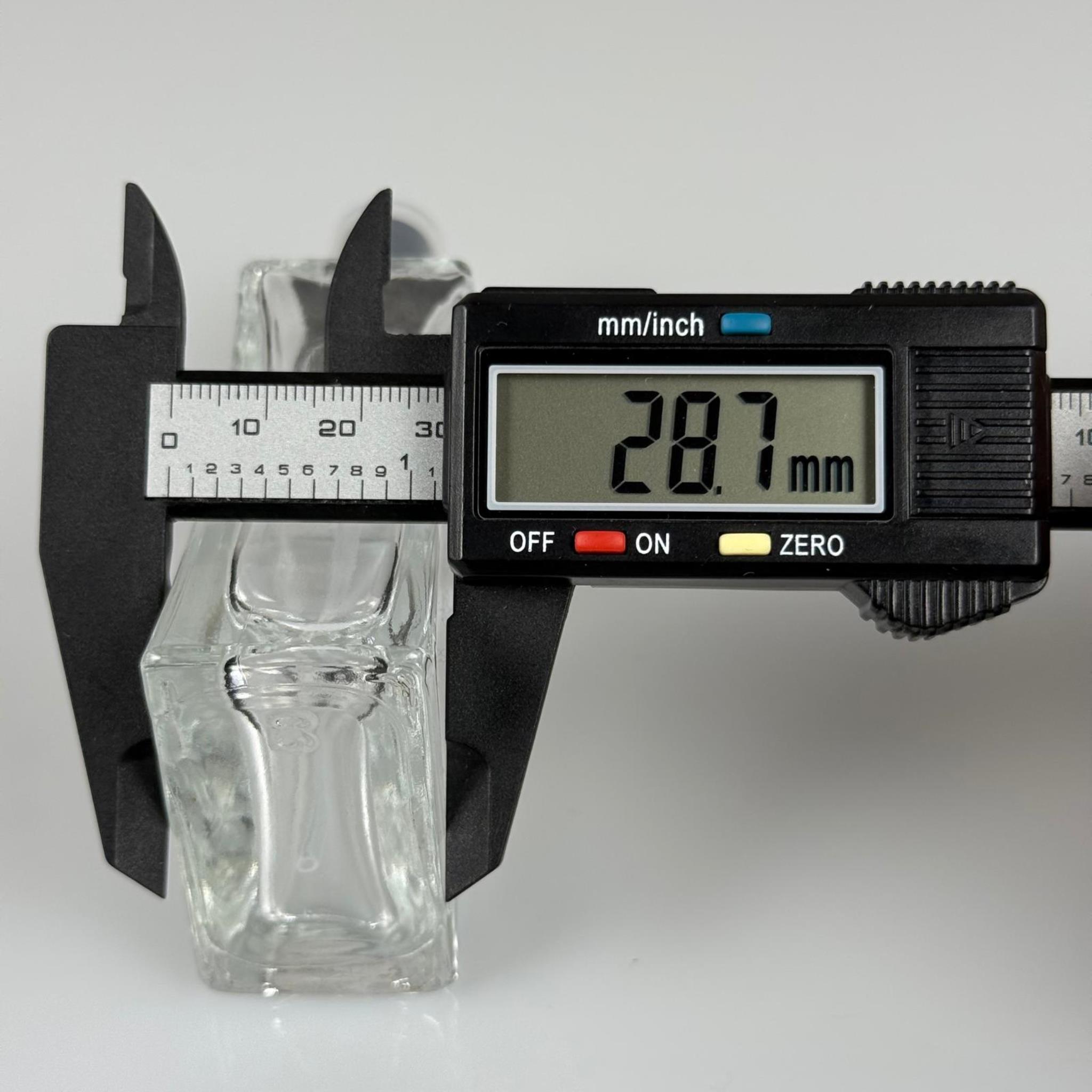 50 CC KÖŞELİ CAM ŞİŞE SİYAH SPREYLİ TAKIM - 50 ML PARFÜM ŞİŞESİ - 1. KALİTE İTHAL CAM