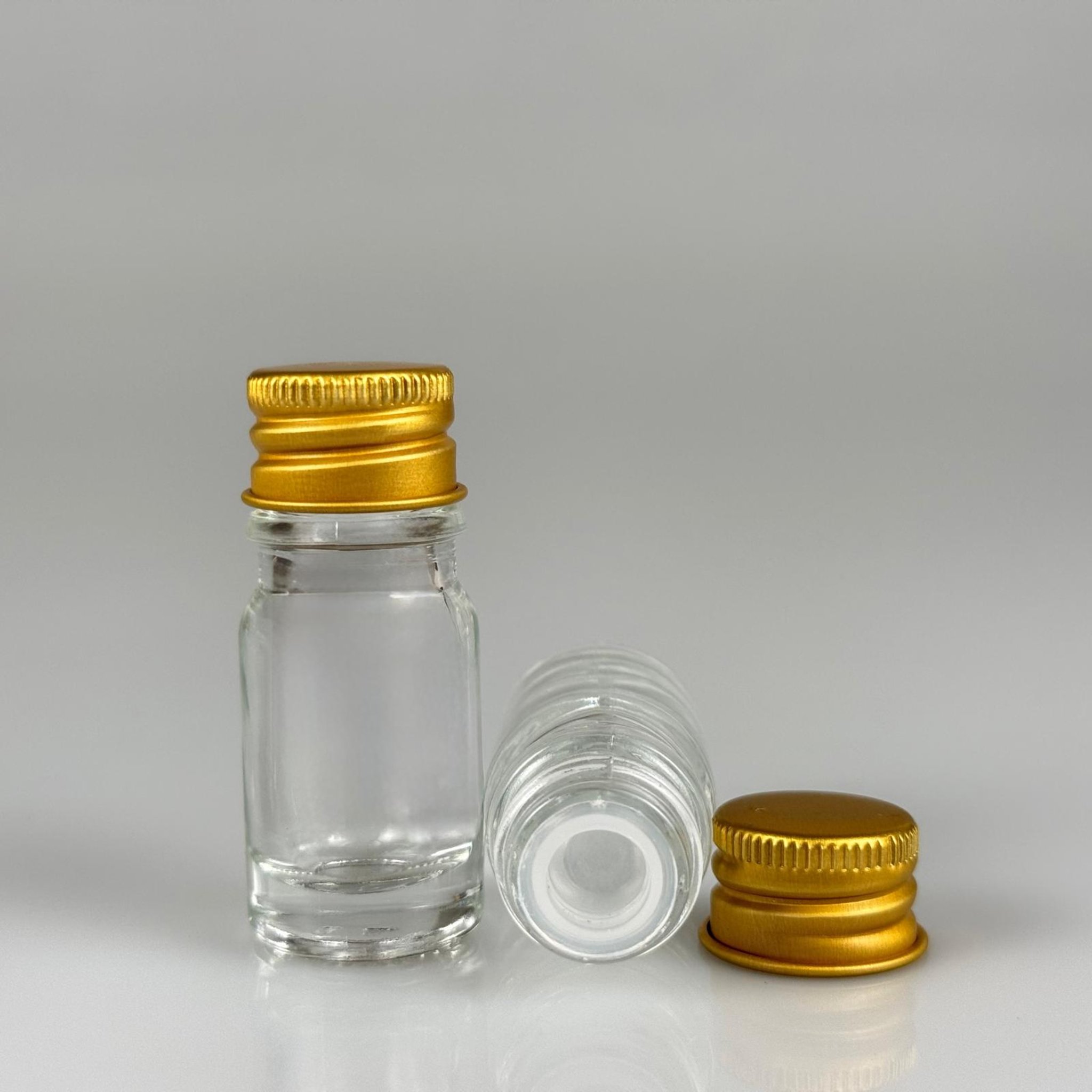 5 CC ŞEFFAF CAM ŞİŞE + KÖPÜK CONTALI GOLD ALÜMİNYUM METAL KAPAKLI + KÖR TIPALI TAKIM - 5 ML ŞEFFAF CAM ŞİŞE