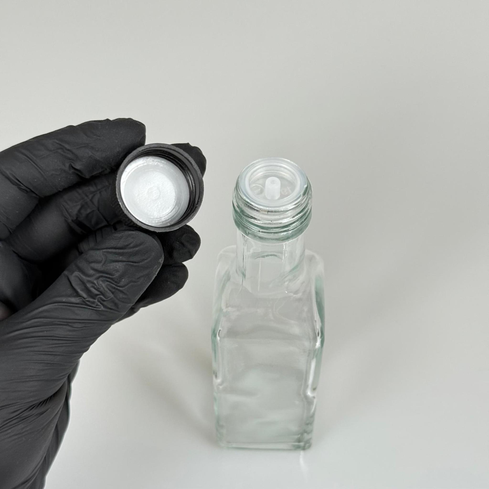 100 CC KÖŞELİ MARASKA CAM ŞİŞE - SİYAH KAPAKLI + KOLONYA TIPALI - 100 ML DAMLATMALI KAPAKLI CAM KARE YAĞ ŞİŞESİ