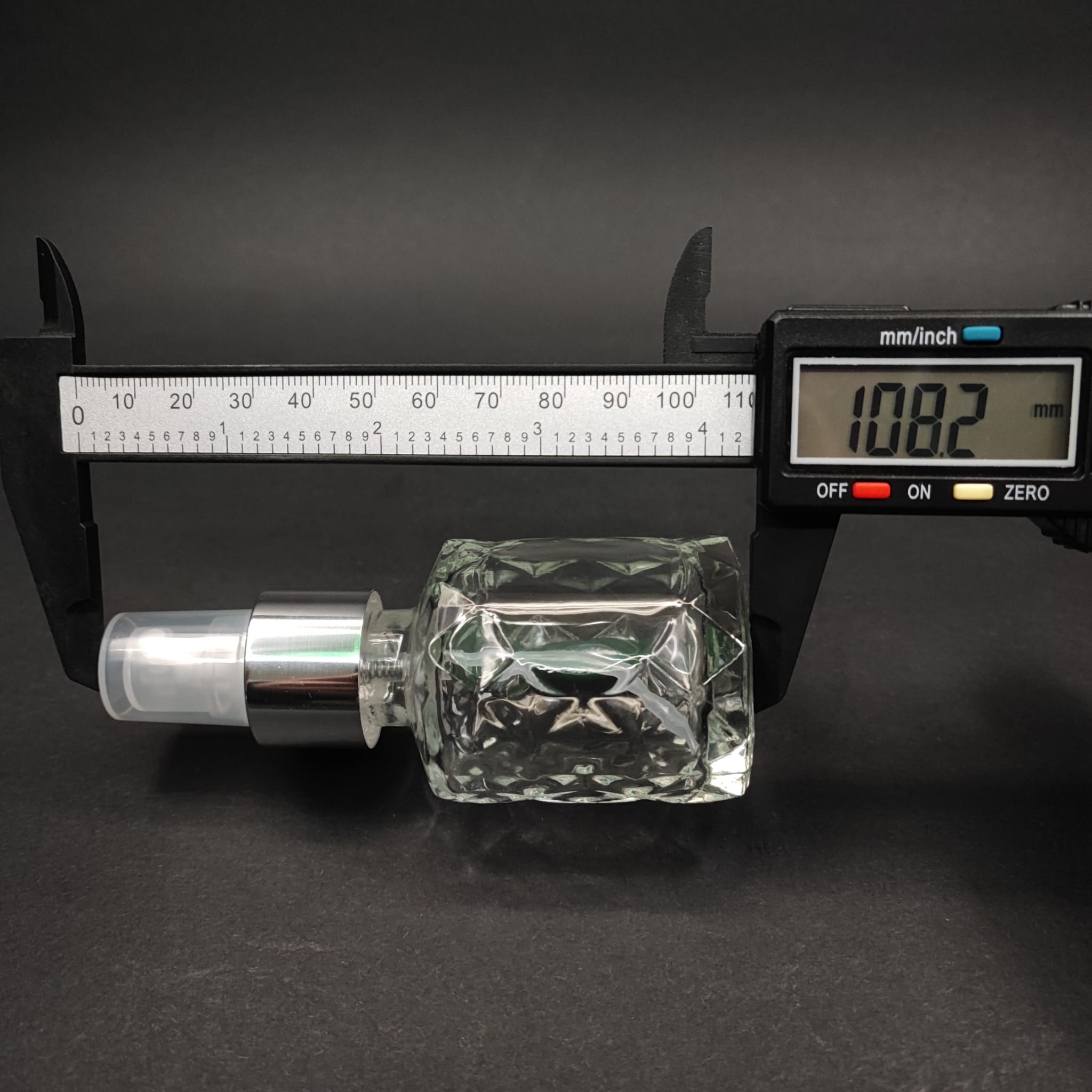50 CC VELORA CAM ŞİŞE - GÜMÜŞ SPREYLİ - 50 ML DÜĞÜN, NİŞAN, SÖZ, KINA, CENAZE, PROMOSYON İÇİN HEDİYELİK LÜX KOLONYA ŞİŞELERİ