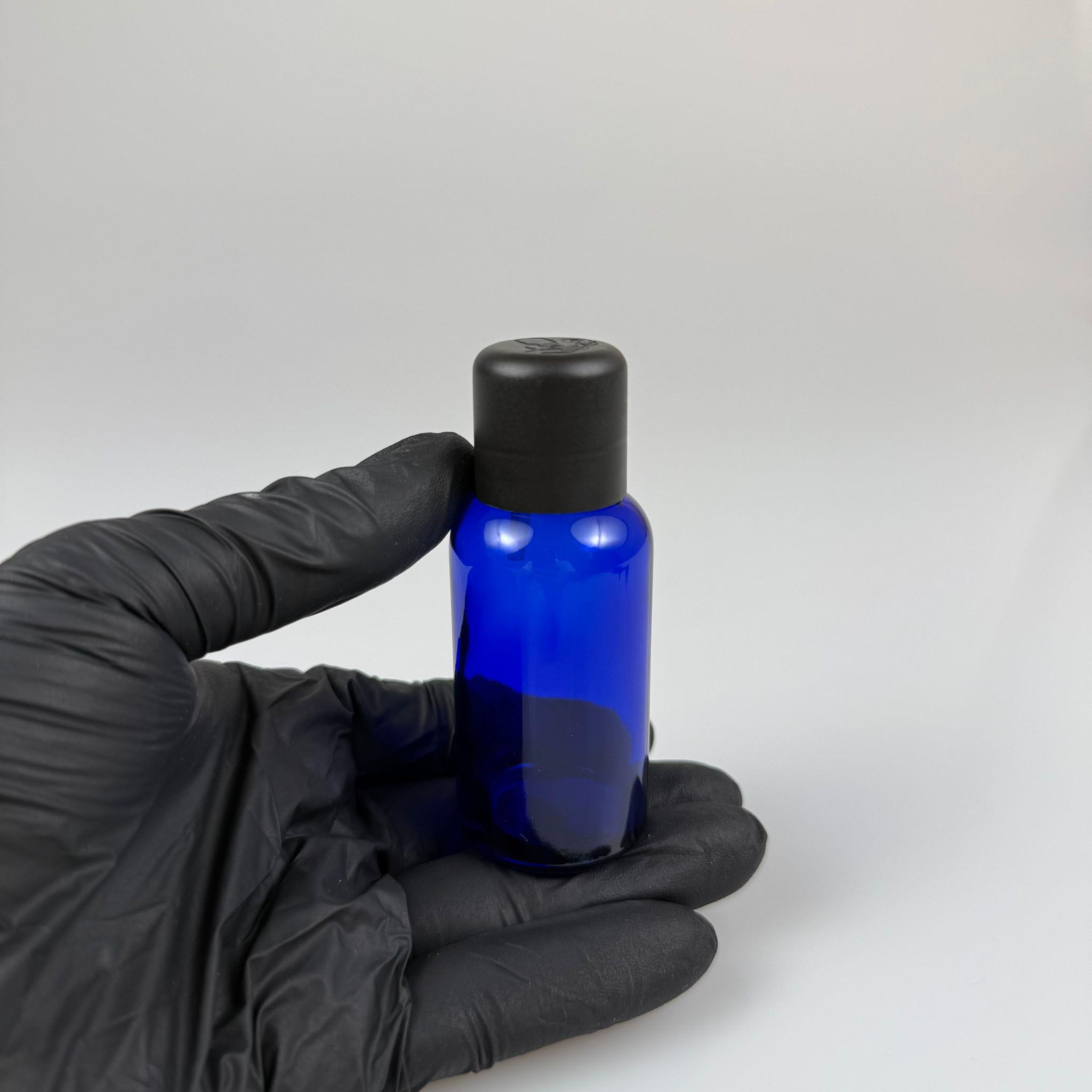 30 CC MAVİ CAM ŞİŞE + İÇTEN DAMLALIKLI ÇOCUK KİLİTLİ SİYAH KAPAK - MAVİ 30 ML KİLİT KAPAKLI DAMLATMALI ŞİŞE