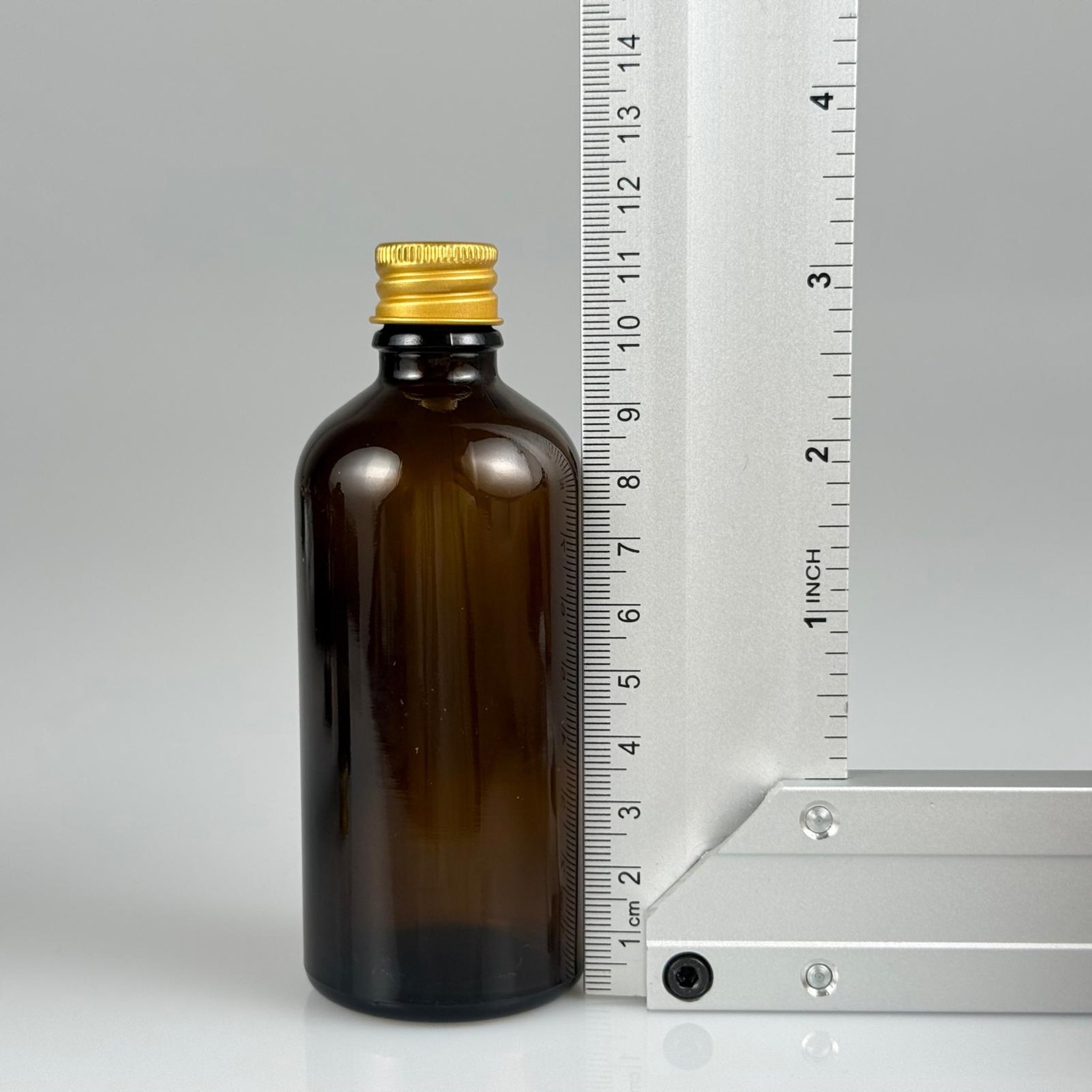 100 CC AMBER CAM ŞİŞE + KÖPÜK CONTALI GOLD ALÜMİNYUM METAL KAPAKLI + DAMLALIKLI KOLONYA TIPALI TAKIM - 100 ML KAHVERENGİ CAM ŞİŞE