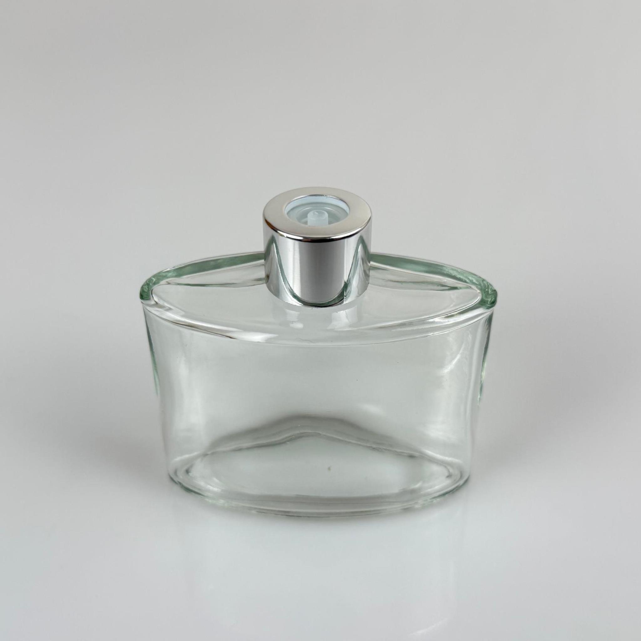 YASSI MODEL CAM KOLONYA ŞİŞESİ + METAL GÜMÜŞ KAPAK + TIPA - 50 ML - HEDİYELİK KOLONYA ŞİŞELERİ