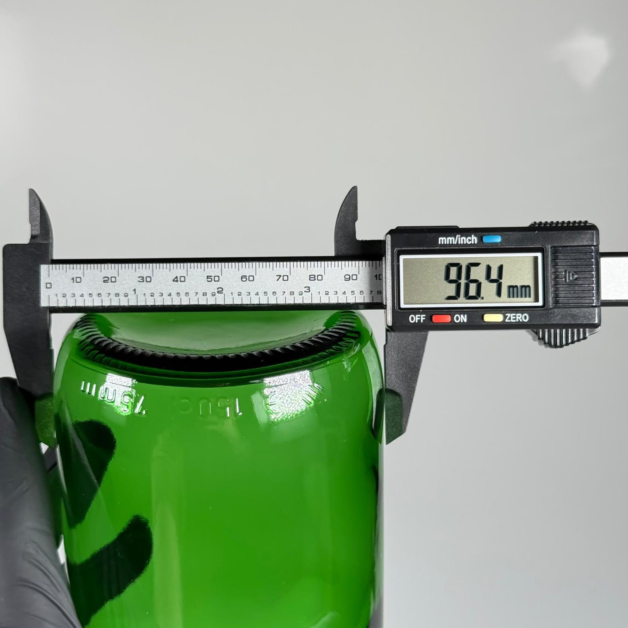 1500 CC YEŞİL CAM ŞİŞE - BEYAZ KAPAKLI - 1500 ML CAM ŞİŞE - 1,5 LİTRE CAM ŞİŞE