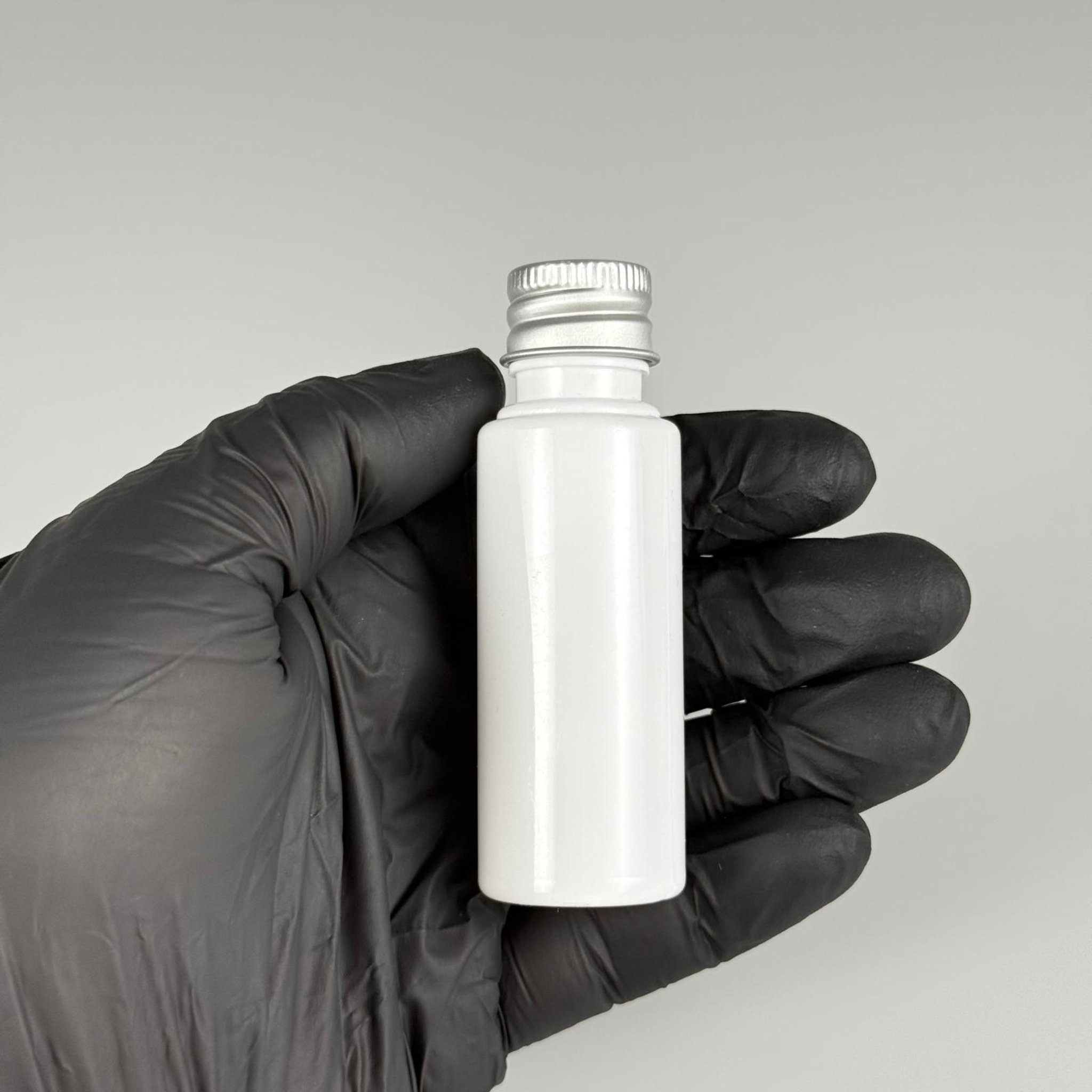 30 CC BEYAZ PET SHOT ŞİŞE - KÖPÜK CONTALI GÜMÜŞ ALÜMİNYUM METAL KAPAKLI + KÖR TIPALI TAKIM - 30 ML PLASTİK ŞİŞE