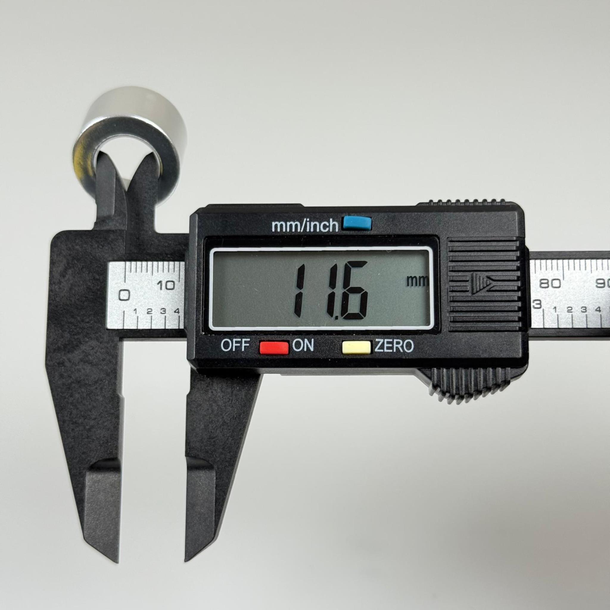 18 MM DELİKLİ METAL KAPAK GÜMÜŞ