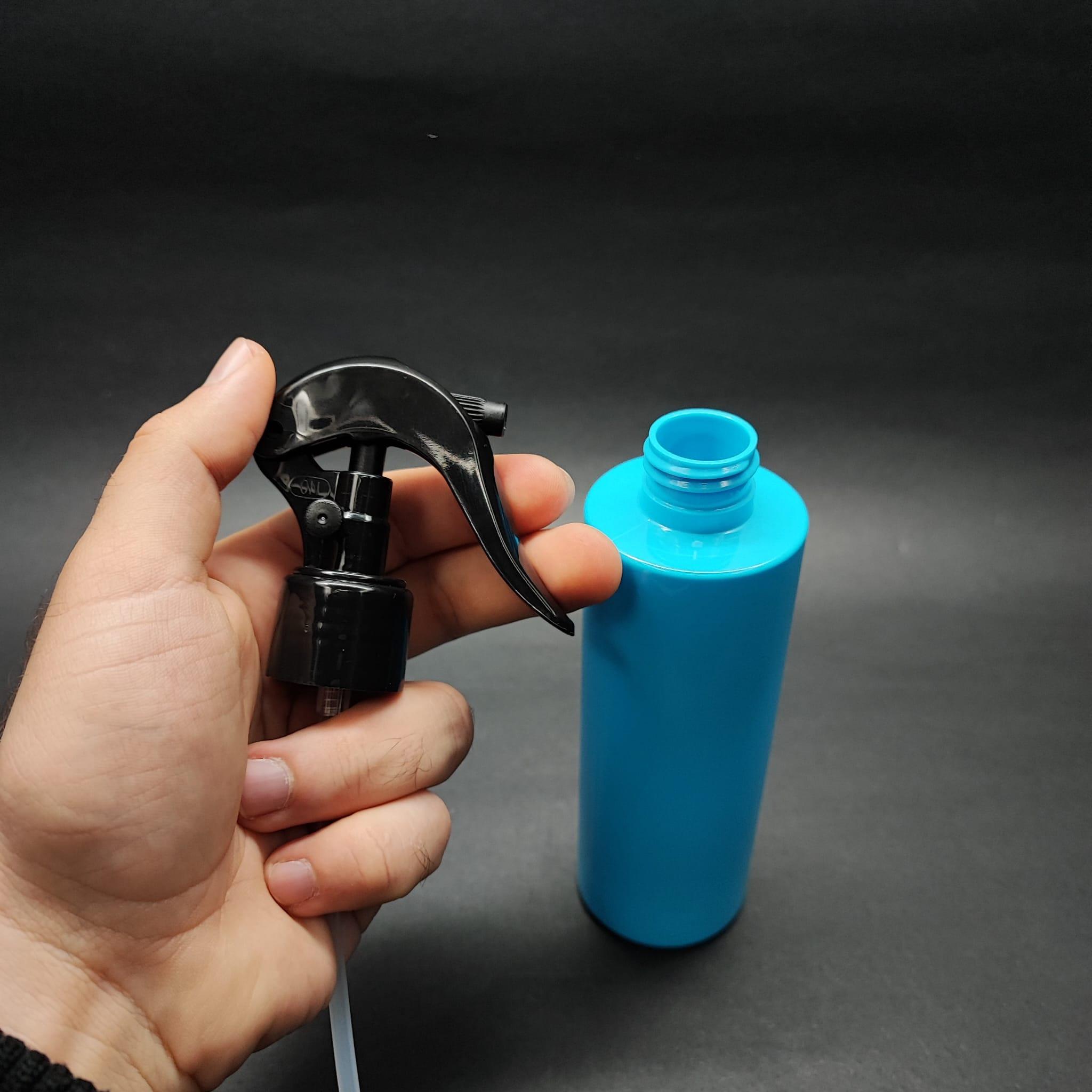 200 CC KÜT BOYUNLU UZUN SİLİNDİR PET ŞİŞE (24 GR) - SİYAH TRİGER SPREYLİ (DUMAN PÜSKÜRTÜR) - 200 ML PLASTİK ŞİŞE - MAVİ