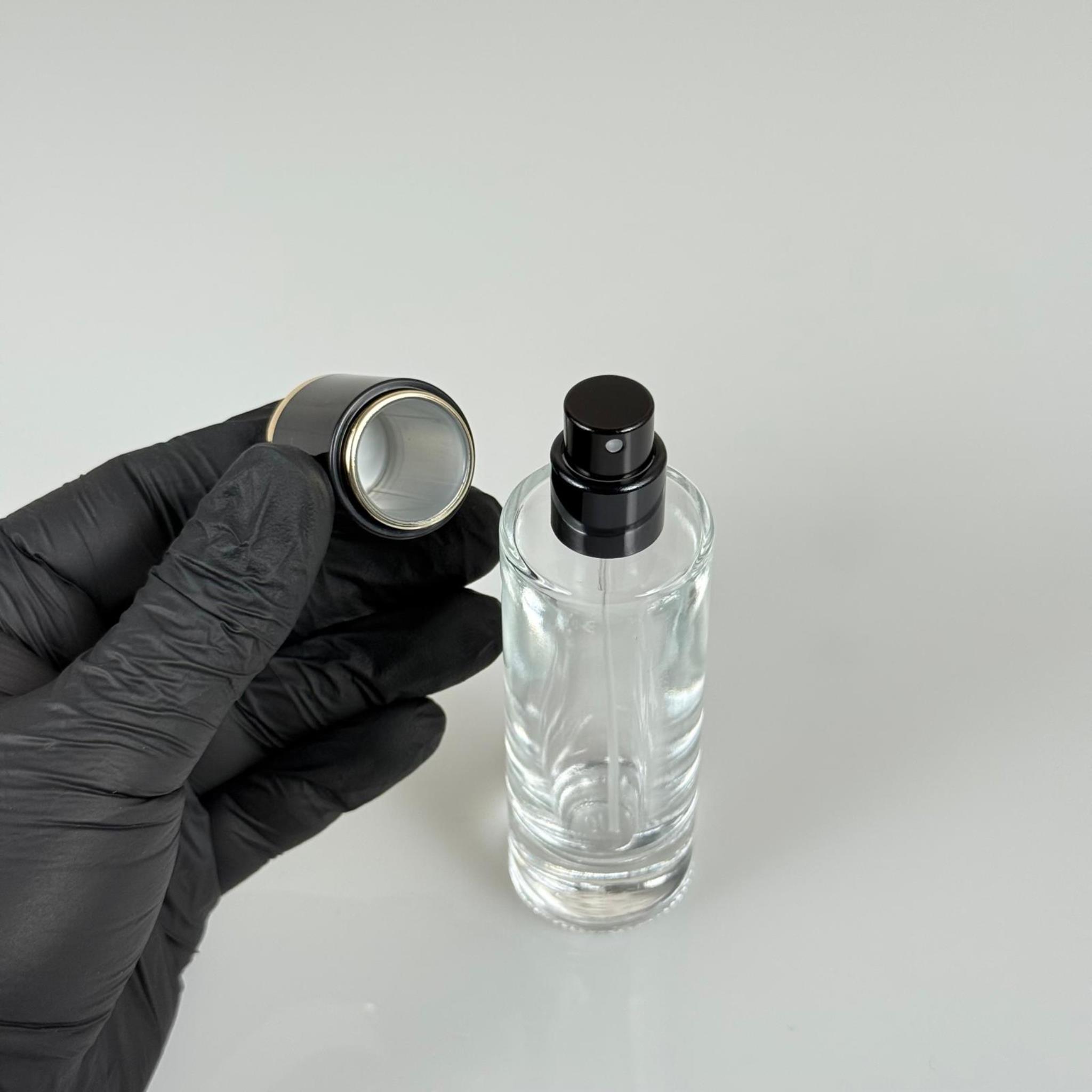30 ML SİLİNDİR UZUN MODEL PARFÜM ŞİŞESİ - SİYAH METAL SPREYLİ + GOLD SİYAH KAPAKLI (AĞIZ 15 MM GEÇME KOLAY KAPAMA)