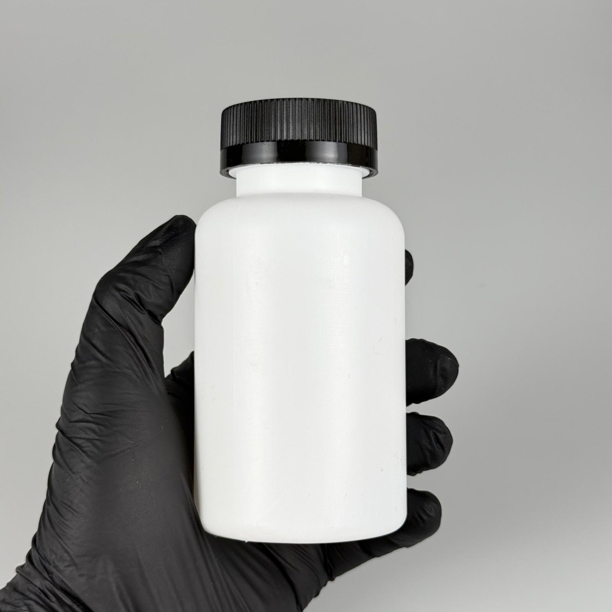 200 CC BEYAZ PE POLİETİLEN TABLET ŞİŞESİ (20 GR) - SİYAH ÇOCUK KİLİT KAPAKLI - 200 ML KAPSÜL KUTUSU - İLAÇ ŞİŞESİ - MEDİKAL HAP ŞİŞESİ - FARMASÖTİK KAVANOZ