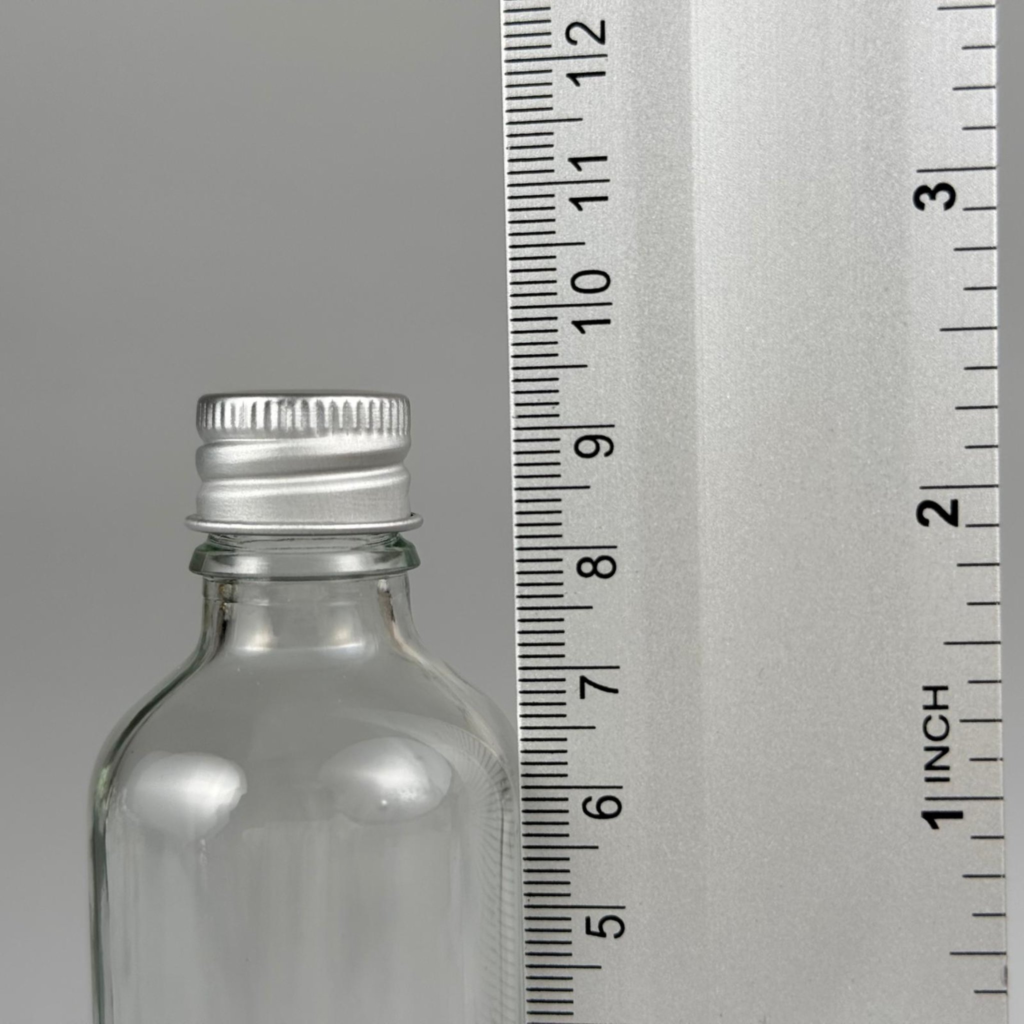 50 CC ŞEFFAF CAM ŞİŞE + KÖPÜK CONTALI GÜMÜŞ ALÜMİNYUM METAL KAPAKLI + KOLONYA TIPALI TAKIM - 50 ML ŞEFFAF CAM ŞİŞE