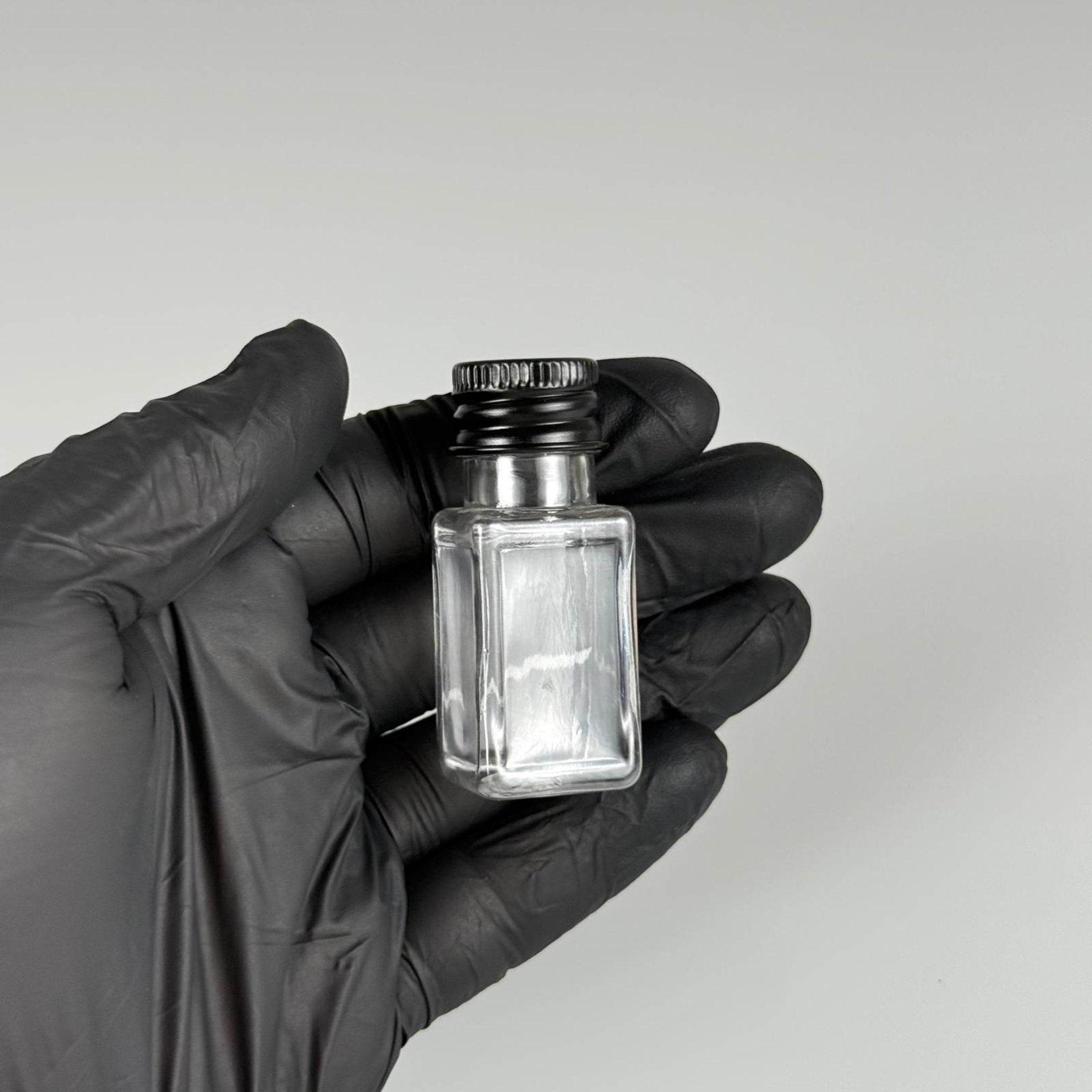 10 CC ŞEFFAF KARE PET SHOT ŞİŞE - KÖPÜK CONTALI SİYAH ALÜMİNYUM METAL KAPAKLI TAKIM - 10 ML PLASTİK ŞİŞE