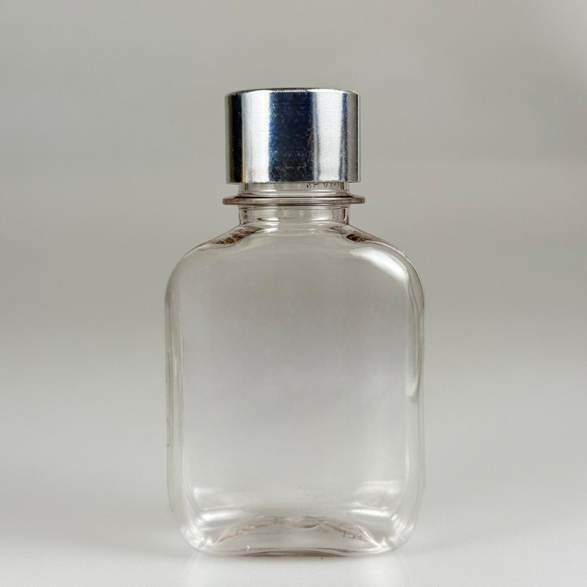 100 CC YASSI PET ŞİŞE + ALÜMİNYUM KAPLAMALI GÜMÜŞ KAPAKLI TAKIM - 100 ML PET ŞİŞE