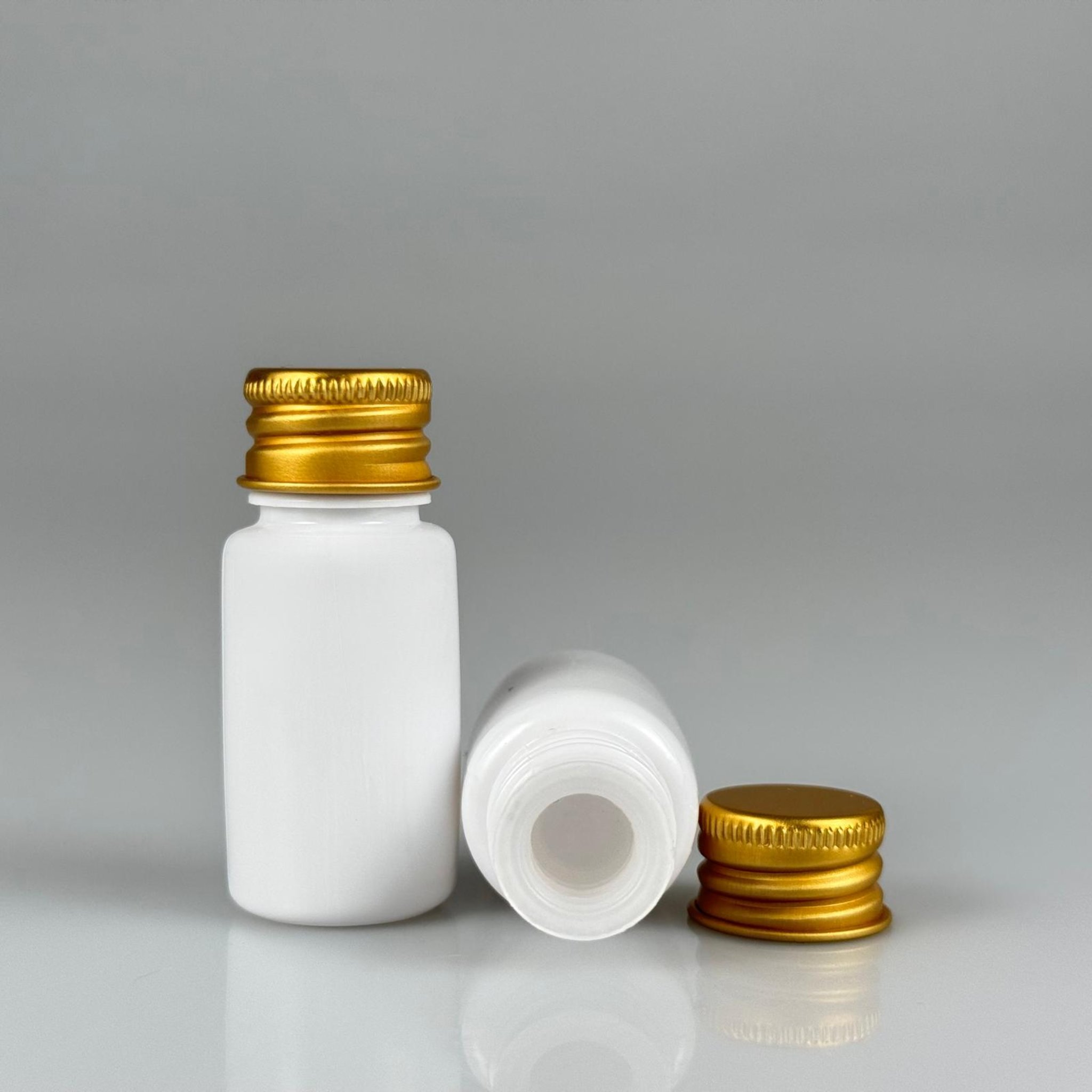 10 CC BEYAZ PET SHOT ŞİŞE - KÖPÜK CONTALI GOLD ALÜMİNYUM METAL KAPAKLI + KÖR TIPALI TAKIM - 10 ML PLASTİK ŞİŞE