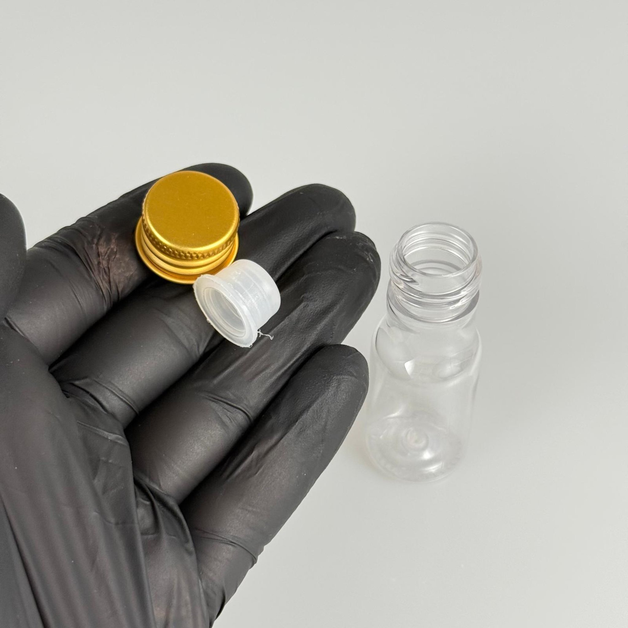10 CC ŞEFFAF PET ŞİŞE + KÖPÜK CONTALI GOLD ALÜMİNYUM METAL KAPAKLI + KÖR TIPALI TAKIM - 10 ML PLASTİK ŞİŞE (SİLME 15 CC)