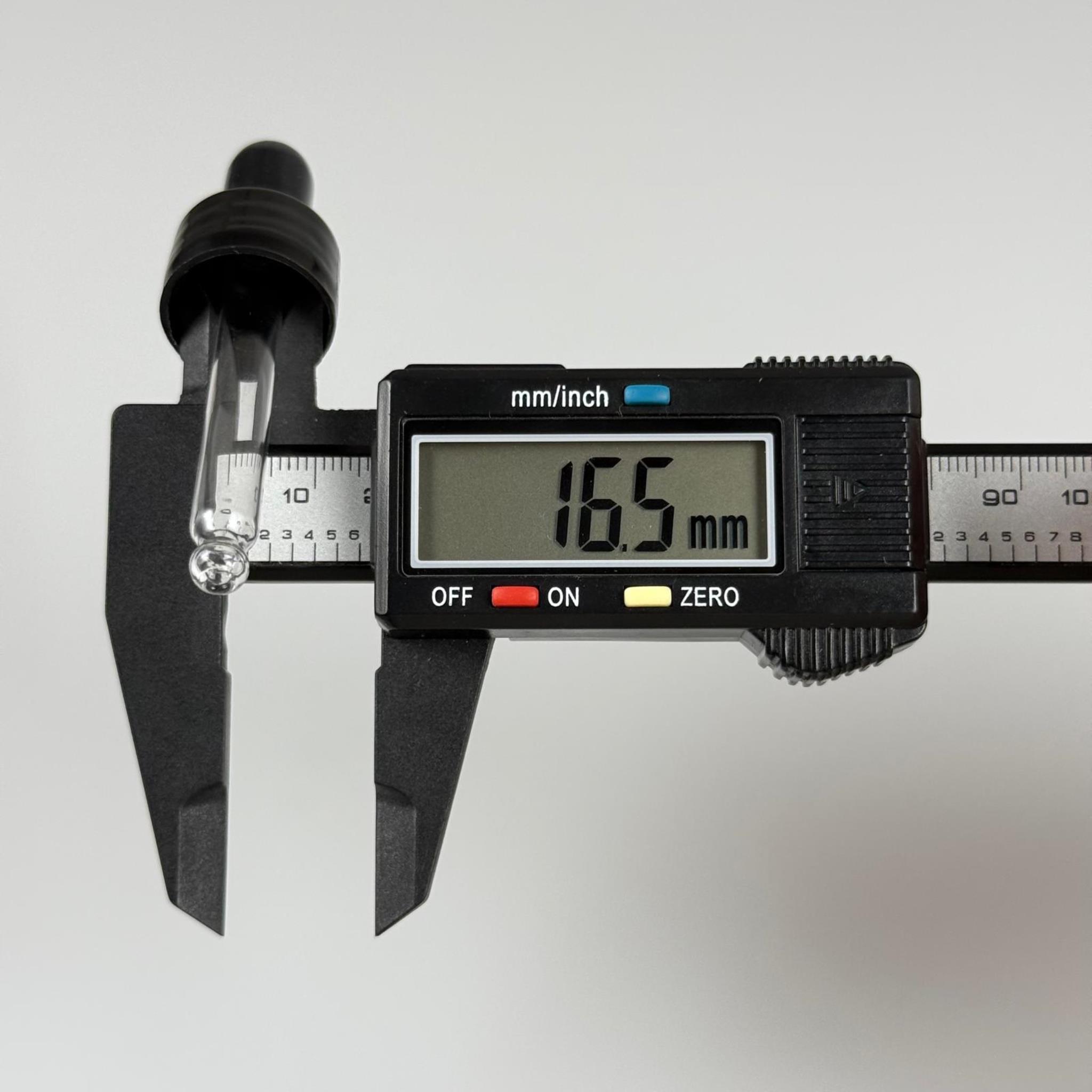 18 MM CAM DAMLALIKLI TAKIM - SİYAH EMZİK +  DELİKLİ PLASTİK DÜZ SİYAH KAPAK + 59 MM CAM PİPET