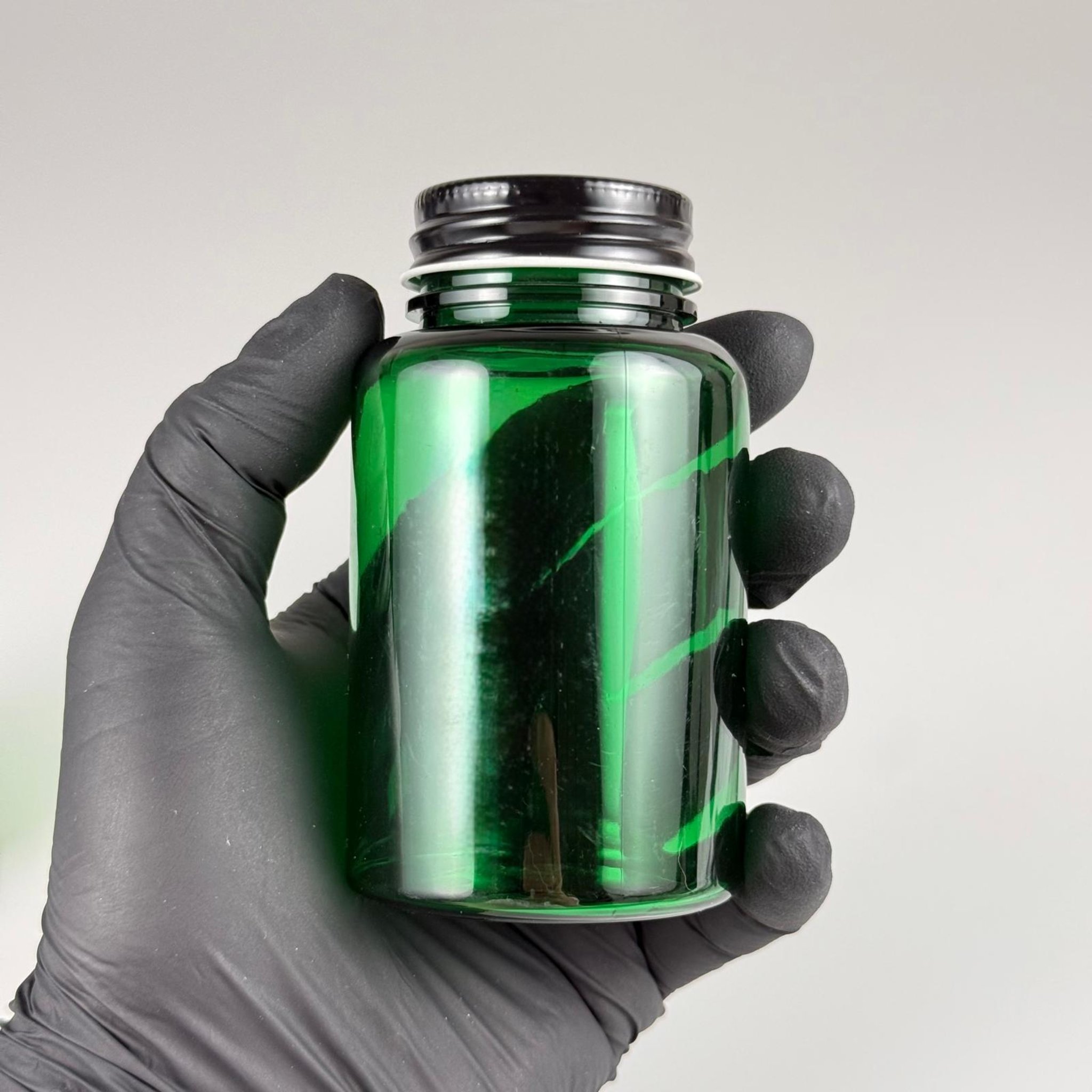 150 CC YEŞİL PET PUDRA ŞİŞESİ + KÖPÜK CONTALI SİYAH METAL KAPAKLI + PUDRA TIPALI TAKIM - 150 ML PUDRA KUTUSU, EKO TUZLUK