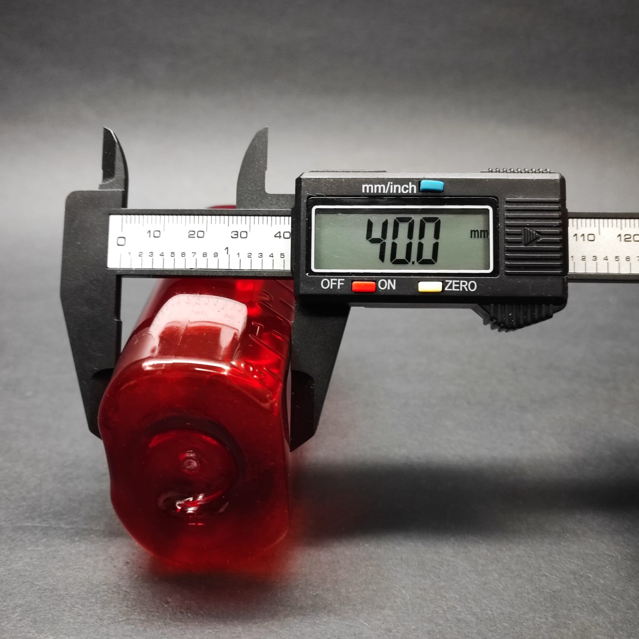150 CC ÖLÇEKLİ PET ŞİŞE - BEYAZ ÇOCUK KİLİTLİ KAPAKLI - 150 ML VE OZ ÖLÇÜLÜ KIRMIZI PET ŞİŞE