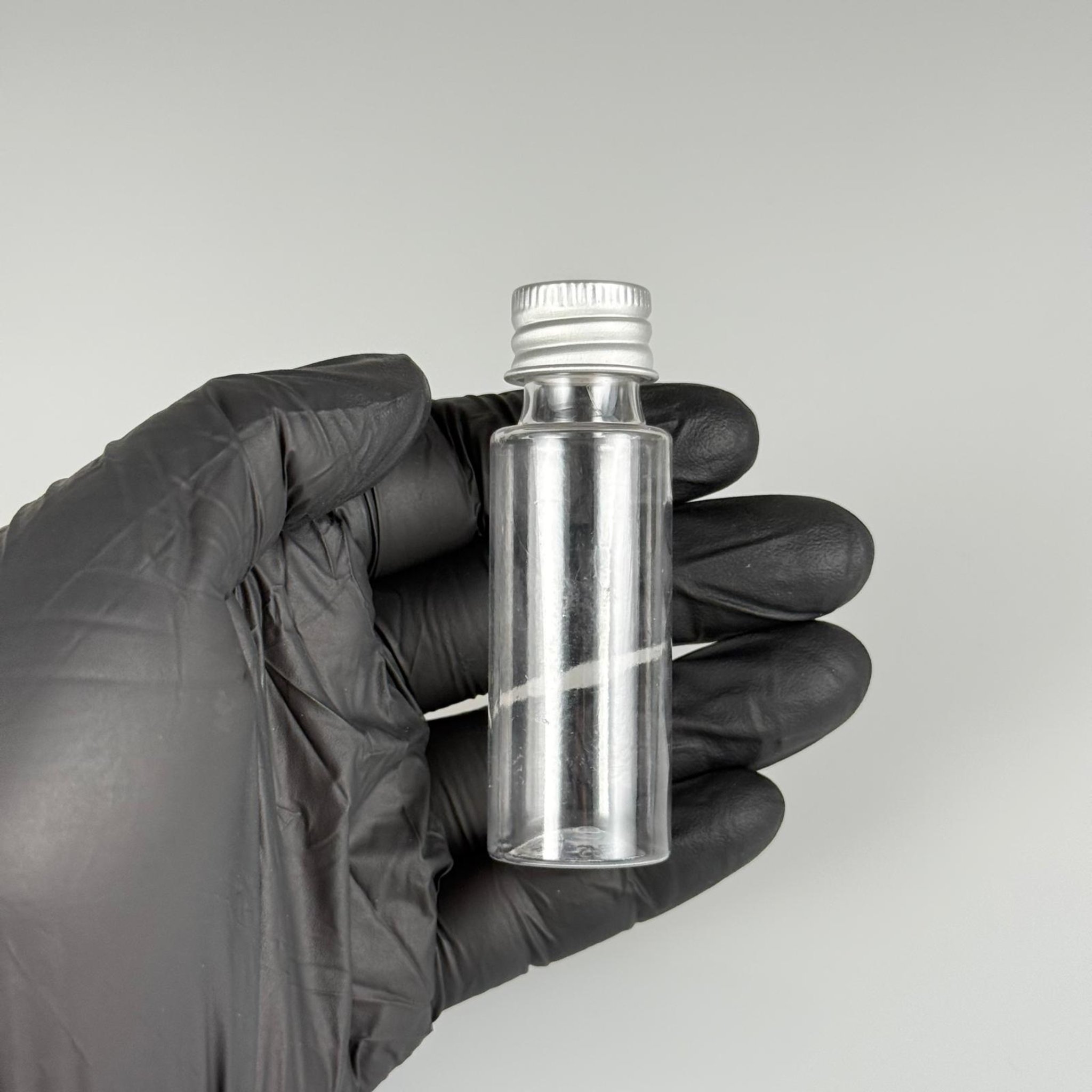 20 CC ŞEFFAF PET ŞİŞE + KÖPÜK CONTALI GÜMÜŞ ALÜMİNYUM METAL KAPAKLI TAKIM - 20 ML PLASTİK ŞİŞE