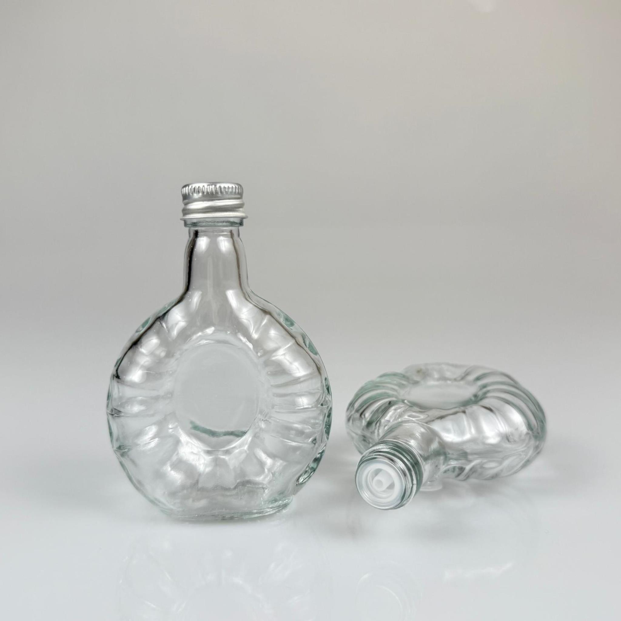 50 CC BOĞAZLI YASSI CAM ŞİŞE - GÜMÜŞ METAL KAPAKLI KOLONYA TIPALI - 50 ML PRESTİJLİ ŞİŞE