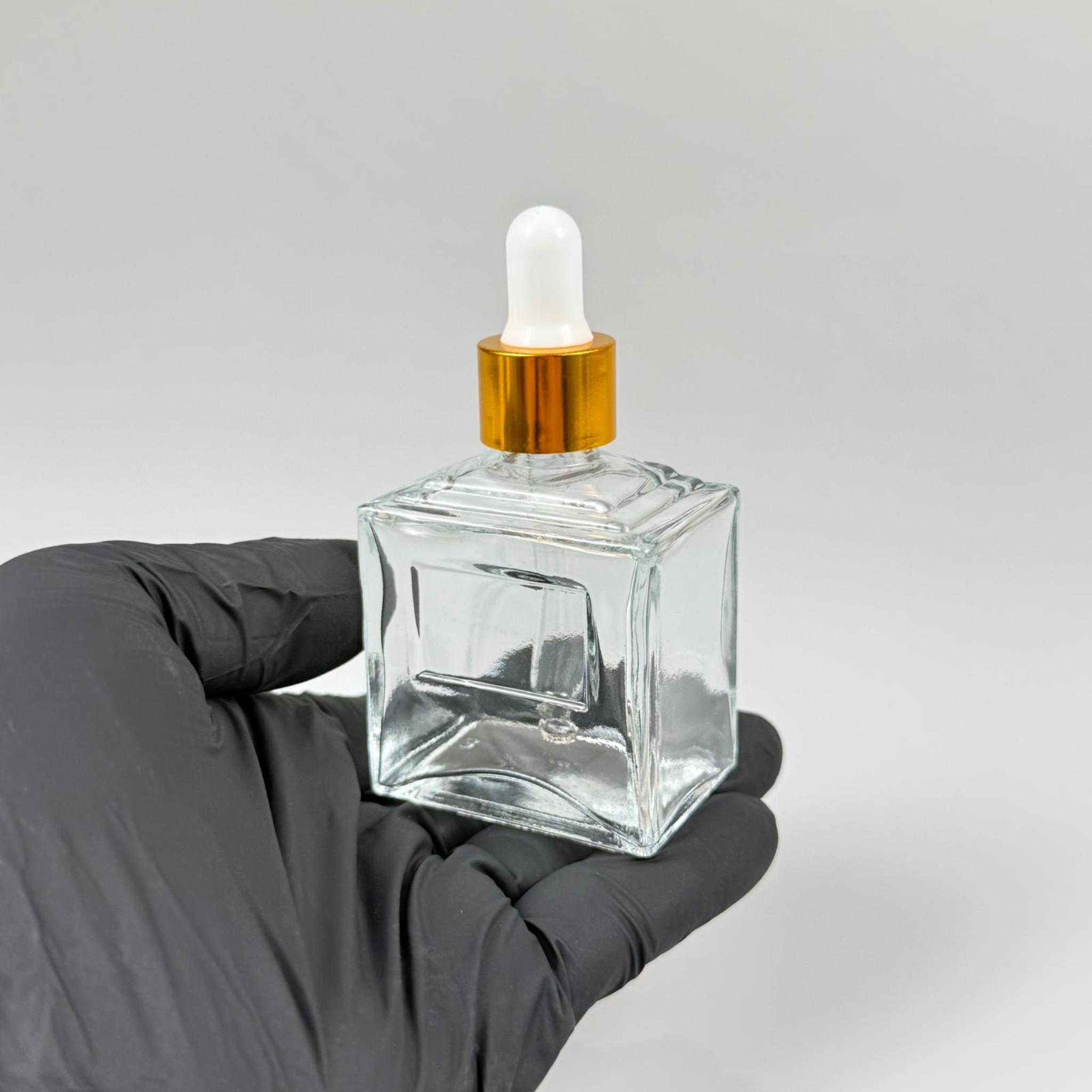 50 CC KÖŞELİ PRİZMA PRESTİJLİ CAM DAMLALIKLI ŞİŞE - BEYAZ EMZİK - GOLD METALİK KAPAK - 50 ML CAM DAMLALIKLI ŞİŞE - DAMLALIKLI BOŞ ŞİŞE