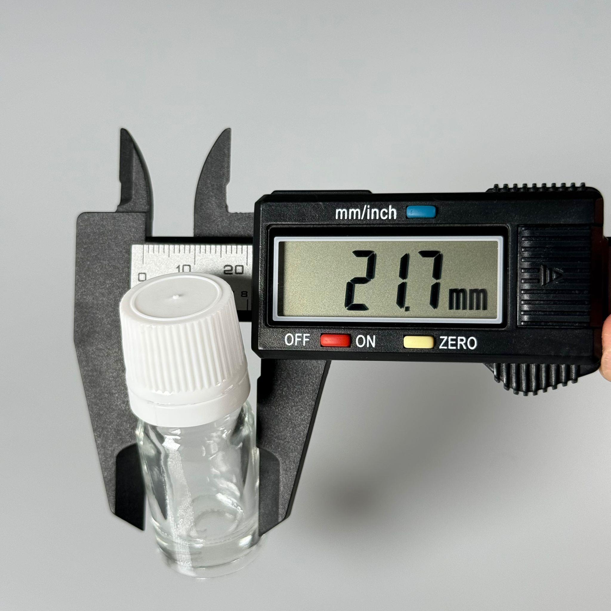 5 CC CAM ŞEFFAF  KİLİTLİ, KENDİNDEN CONTALI BEYAZ KAPAKLI - 5 ML DAR AĞIZLI İLAÇ ŞİŞESİ