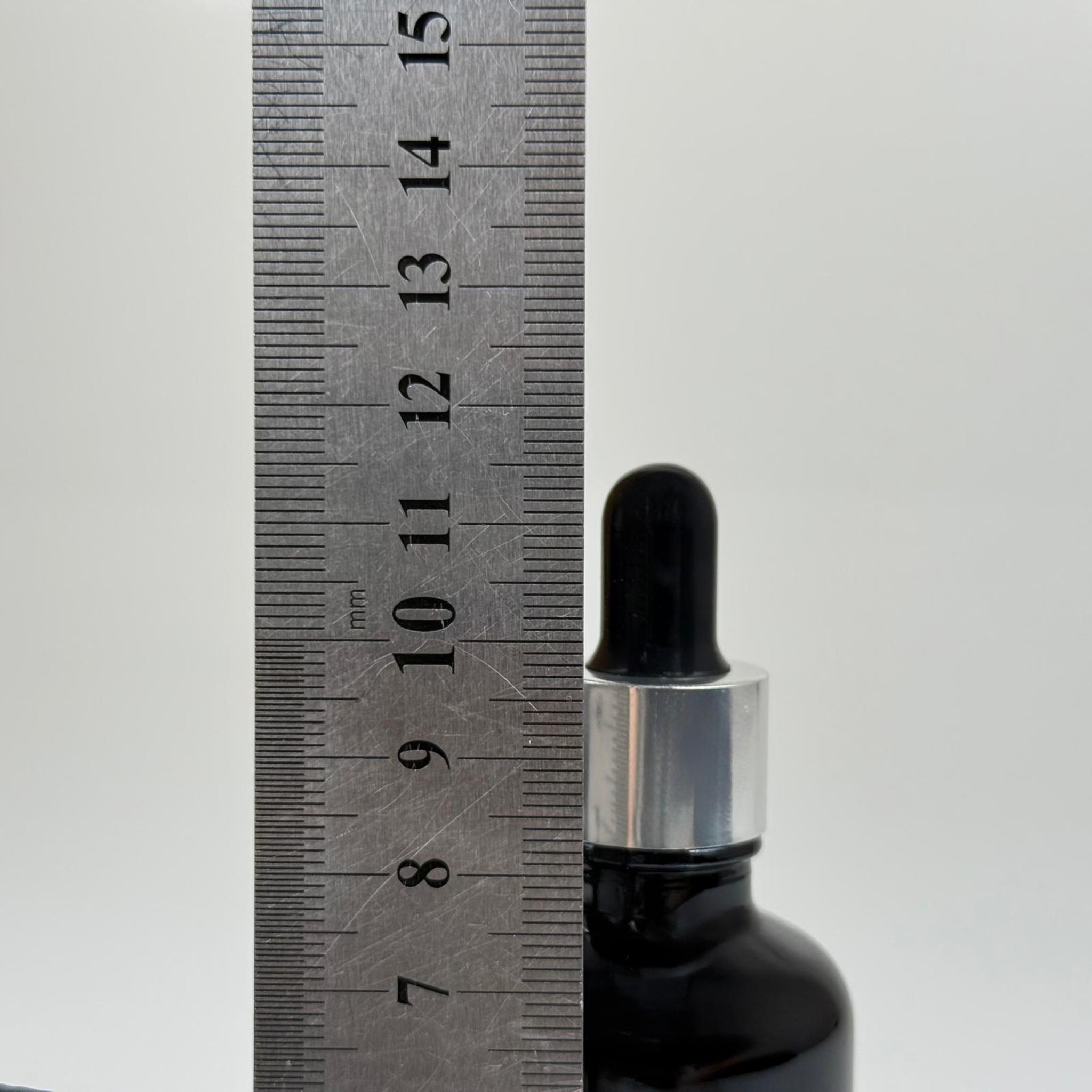50 CC SİYAH CAM DAMLALIKLI ŞİŞE - SİYAH EMZİK - GÜMÜŞ METALİK KAPAK - 50 ML SİYAH CAM DAMLALIKLI ŞİŞE