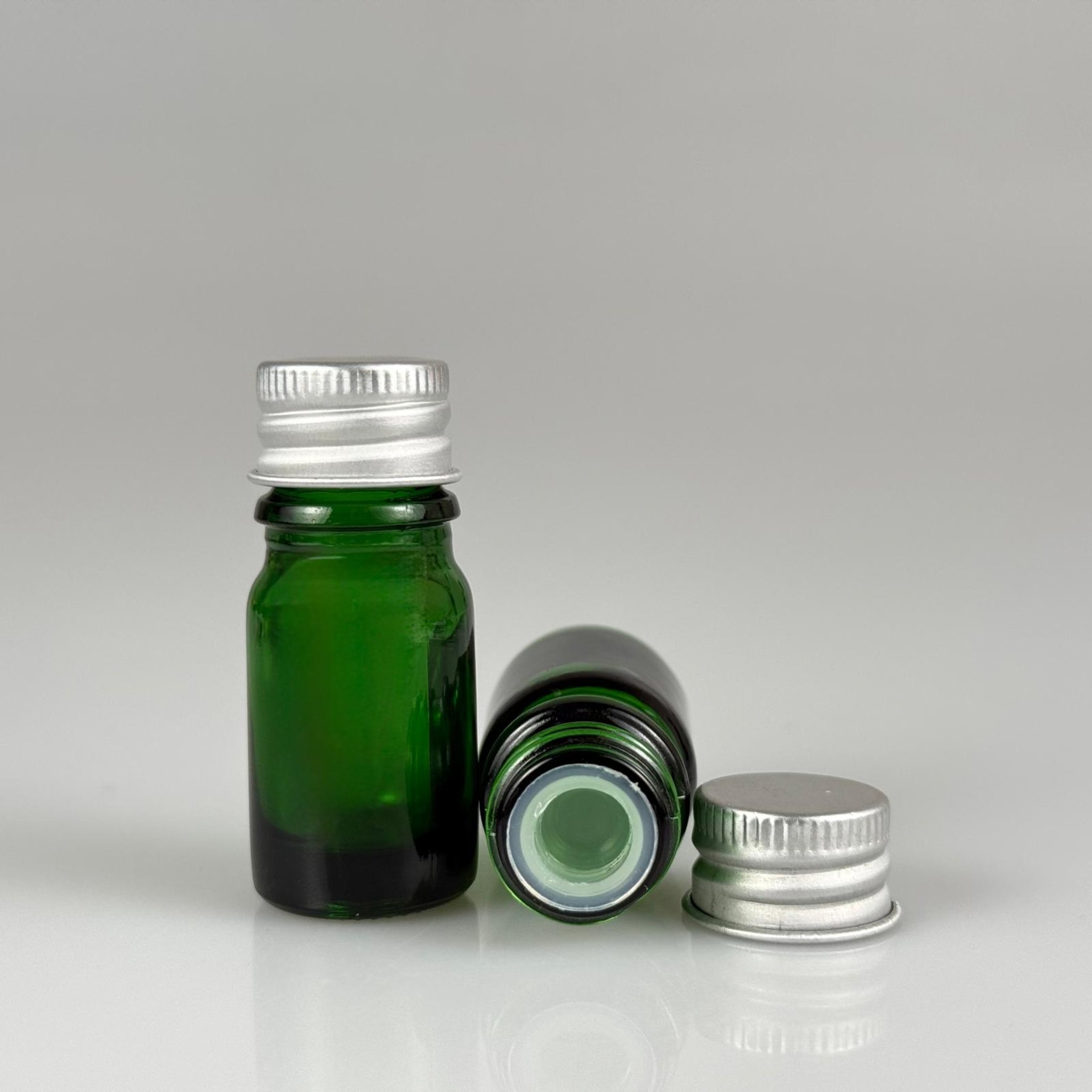 5 CC YEŞİL CAM ŞİŞE + KÖPÜK CONTALI GÜMÜŞ ALÜMİNYUM METAL KAPAKLI + KÖR TIPALI TAKIM - 5 ML YEŞİL CAM ŞİŞE