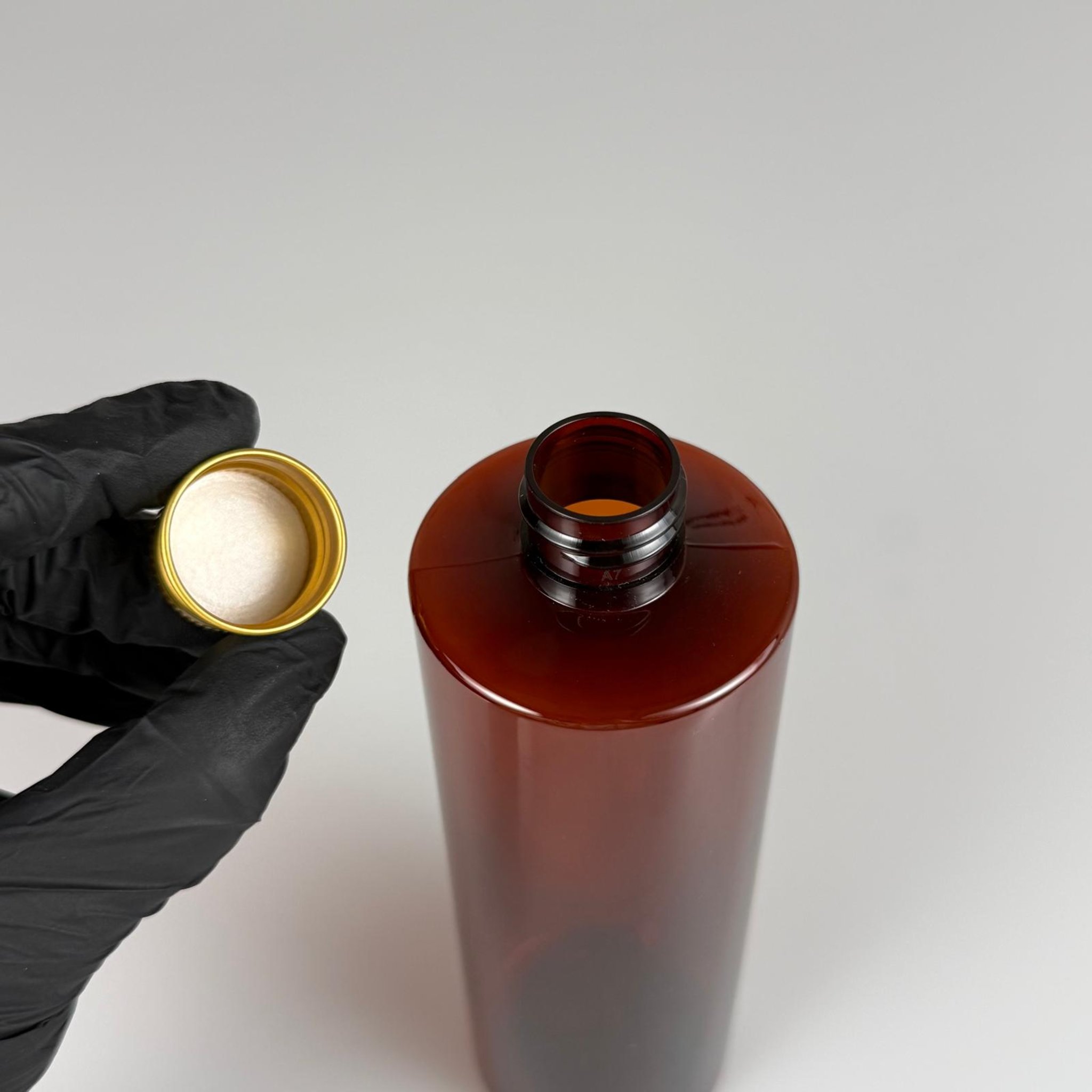400 CC  AMBER KÜT BOYUNLU SİLİNDİR PET ŞİŞE (30 GR - 24 AĞIZ ) + KÖPÜK CONTALI GOLD METAL ALÜMİNYUM KAPAK TAKIM - 400 ML KAPAKLI KAHVERENGİ PLASTİK ŞİŞELER