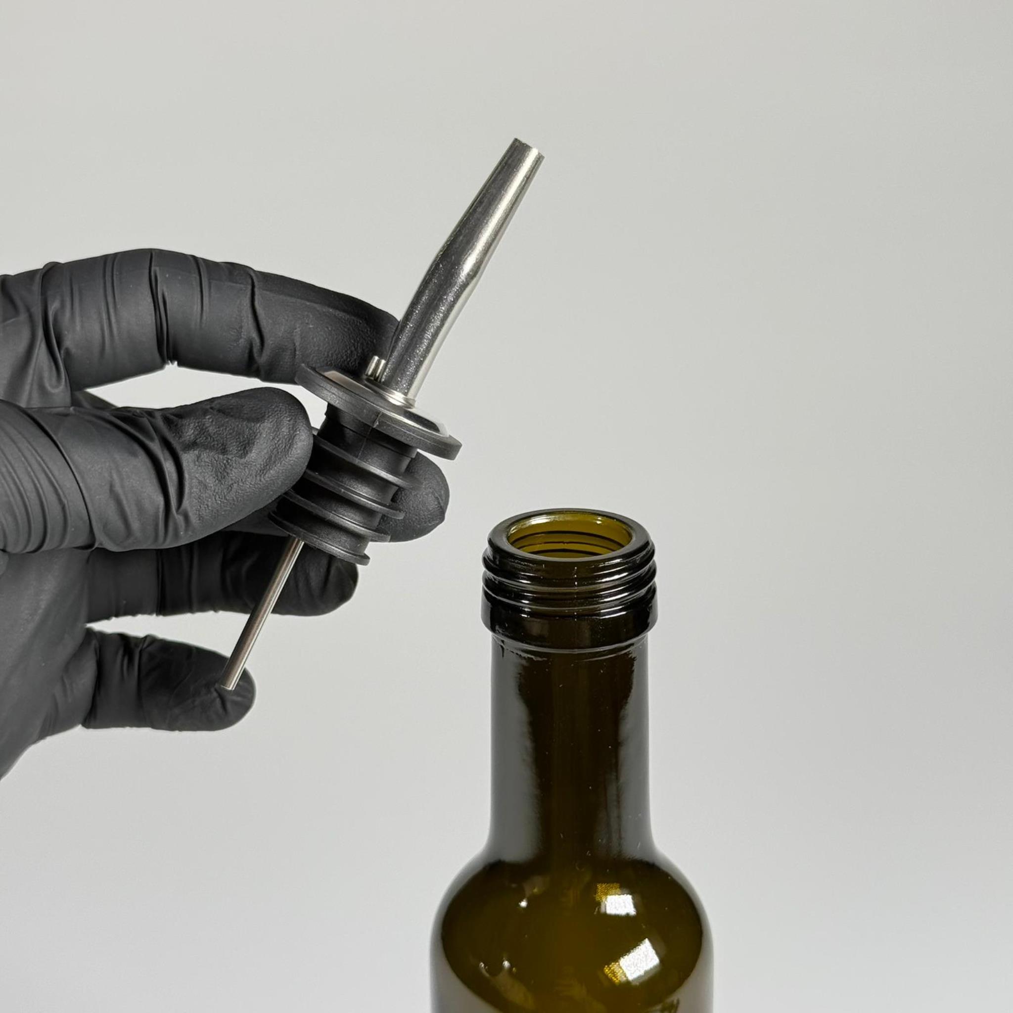 SİLİNDİR CAM YAĞLIK - 250 ML YEŞİL YUVARLAK CAM ŞİŞE + ÇELİK YAĞDANLIK TIPASI TAKIM