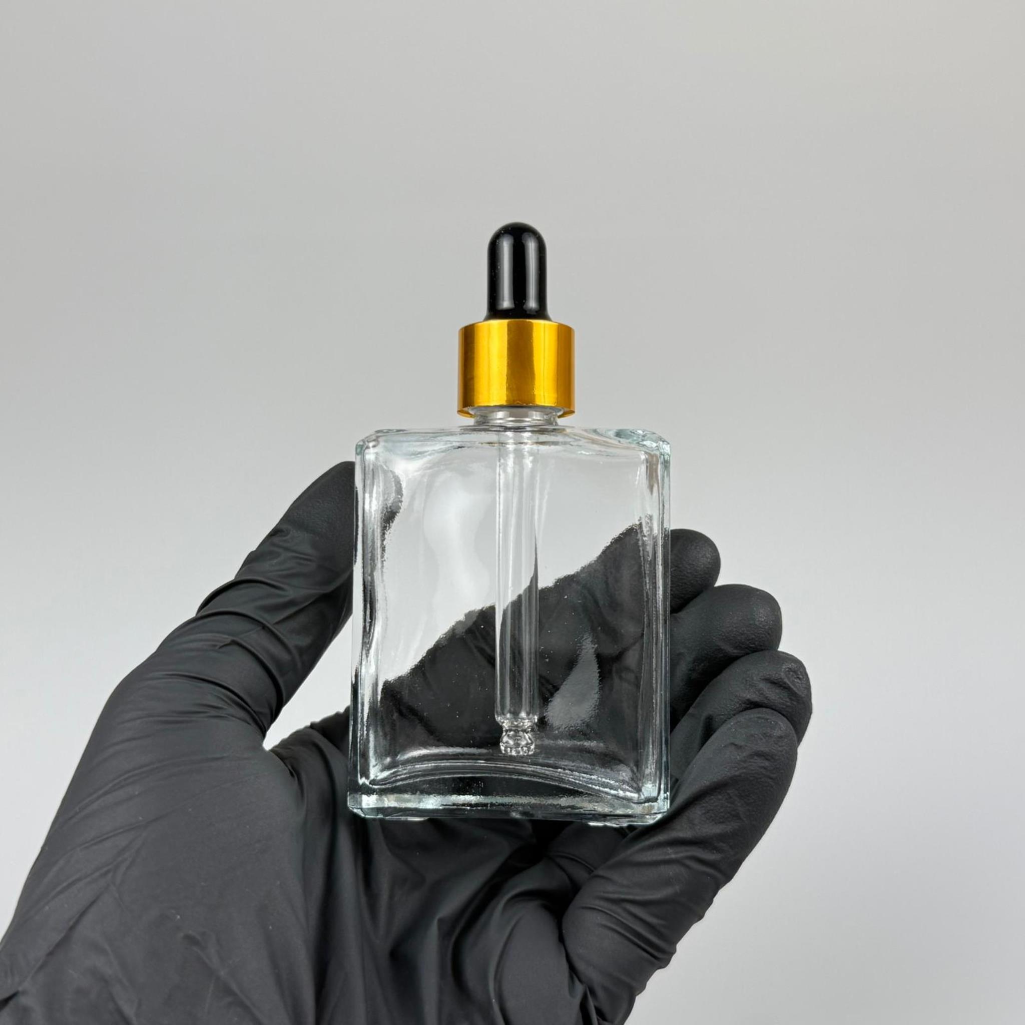 40 CC YASSI DİKDÖRTGEN KÖŞELİ KISA PRESTİJLİ CAM DAMLALIKLI ŞİŞE - SİYAH EMZİK - GOLD METALİK KAPAK - 40 ML CAM DAMLALIKLI ŞİŞE - DAMLALIKLI BOŞ ŞİŞE