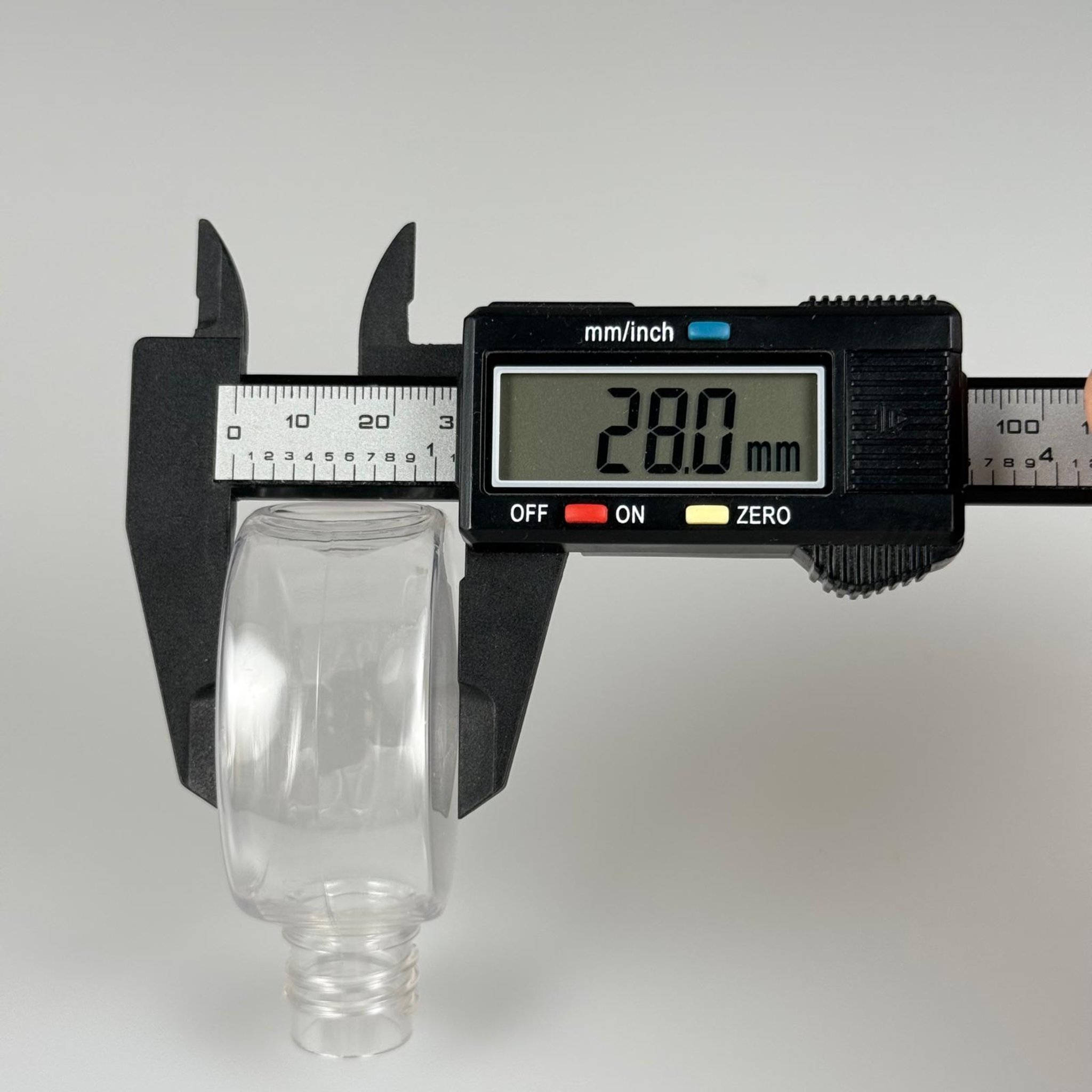40 CC YUVARLAK TOP PET ŞİŞE - KÖPÜK CONTALI GÜMÜŞ ALÜMİNYUM METAL KAPAKLI TAKIM - 40 ML ŞEFFAF PET ŞİŞE