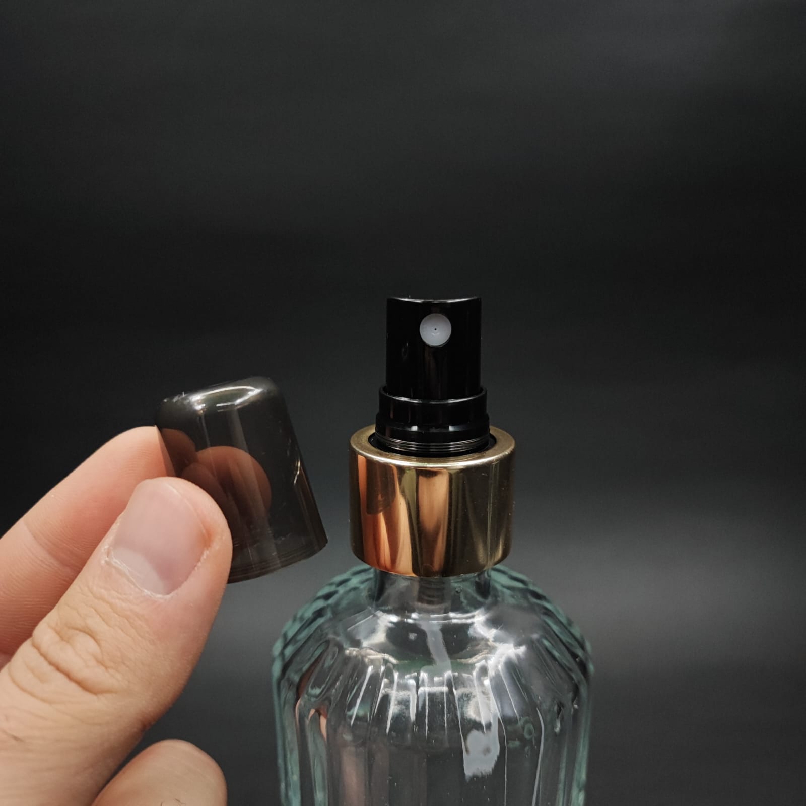 200 CC SİLİNDİR ZÜMRÜT MODEL CAM KOLONYA ŞİŞE - GOLD SPREYLİ - 200 ML ZÜMRÜT CAM KOLONYA ŞİŞELERİ