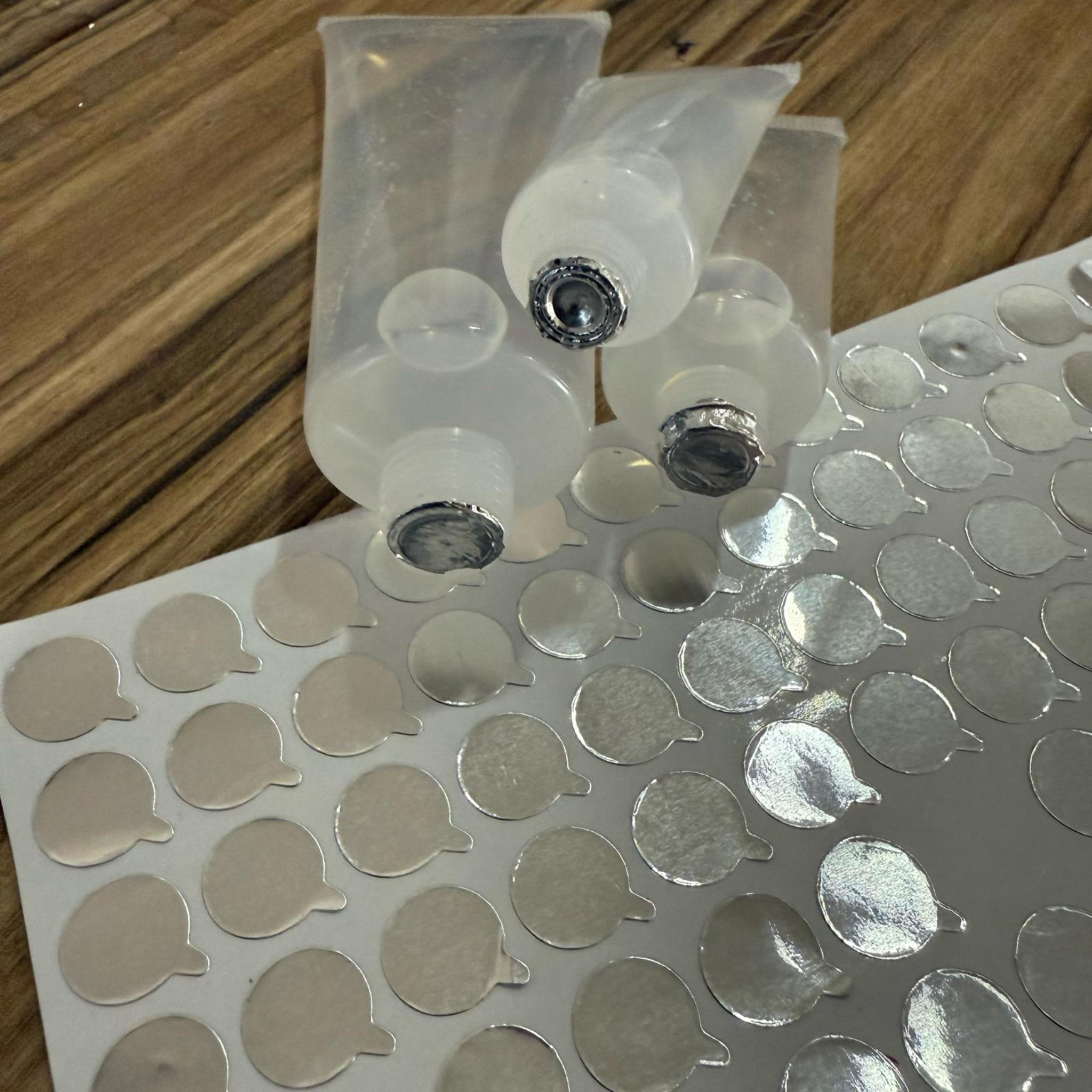 MERHEM TÜPÜ İÇİN SIZDIRMAZ ALÜMİNYUM FOLYO - ELLE MANÜEL YAPIŞIR 11,8 MM (5 CC DEN 100 CC YE KADAR UYAR, 250 CC YE UFAK GELİR)