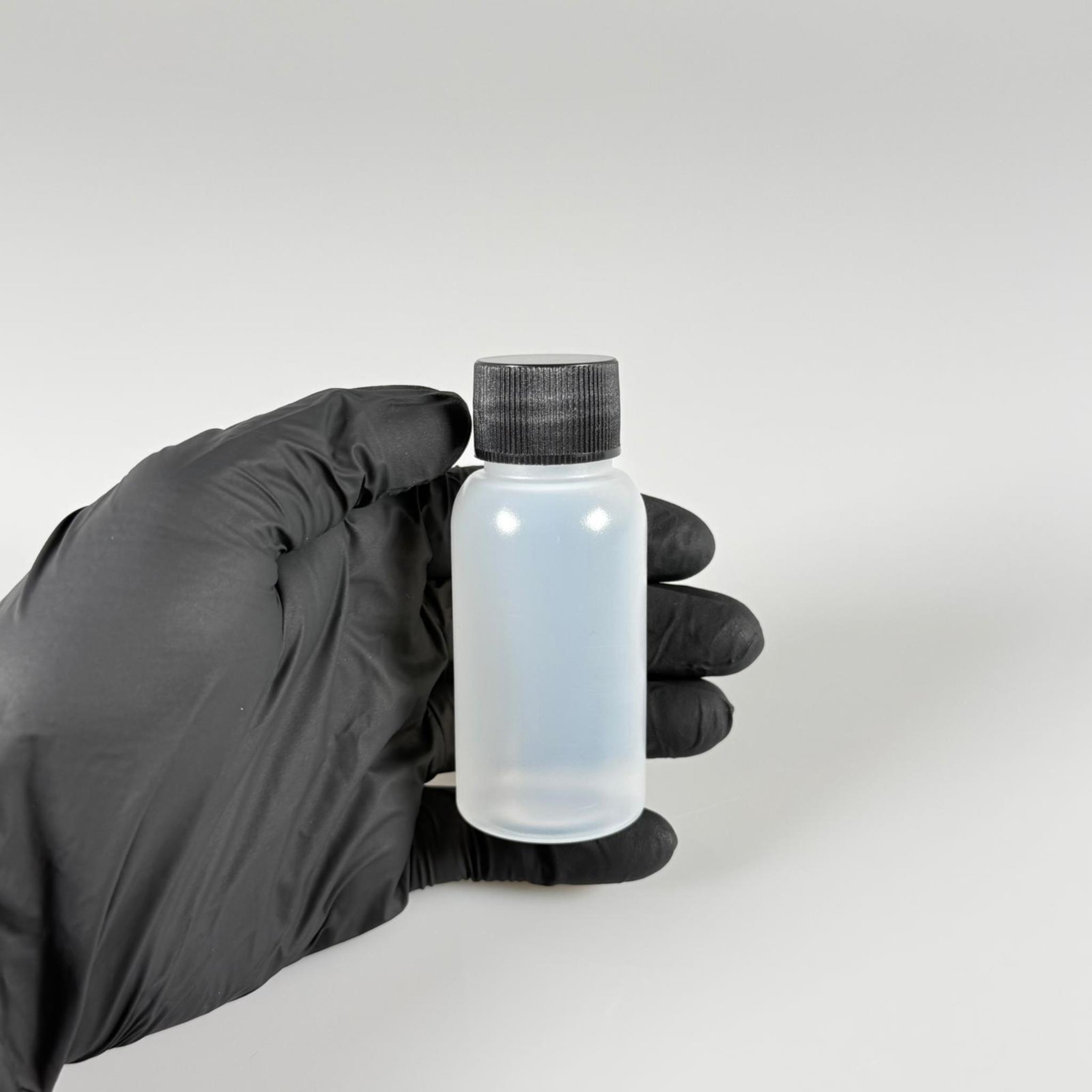 50 ML SIKILABİLİR YUMUŞAK POLİETİLEN PE PLASTİK ŞİŞE - CONTALI SİYAH KAPAKLI - 50 cc sos, yağ, kartuş, mürekkep vb için boş şişeler