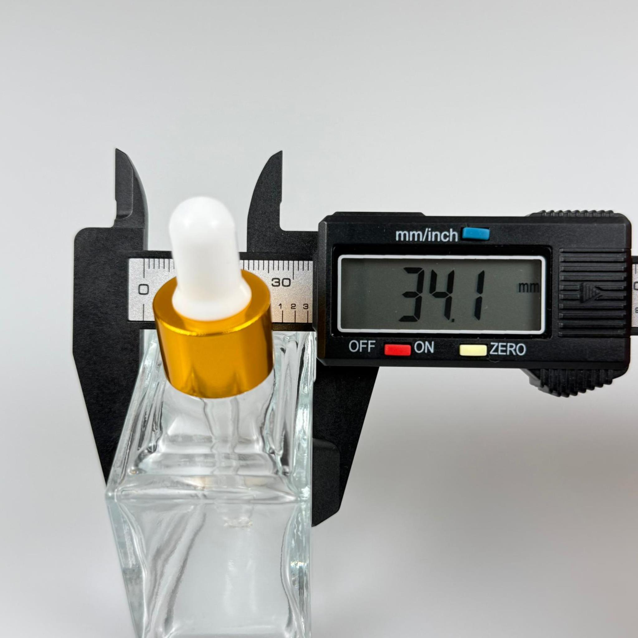 50 CC KÖŞELİ PRİZMA PRESTİJLİ CAM DAMLALIKLI ŞİŞE - BEYAZ EMZİK - GOLD METALİK KAPAK - 50 ML CAM DAMLALIKLI ŞİŞE - DAMLALIKLI BOŞ ŞİŞE