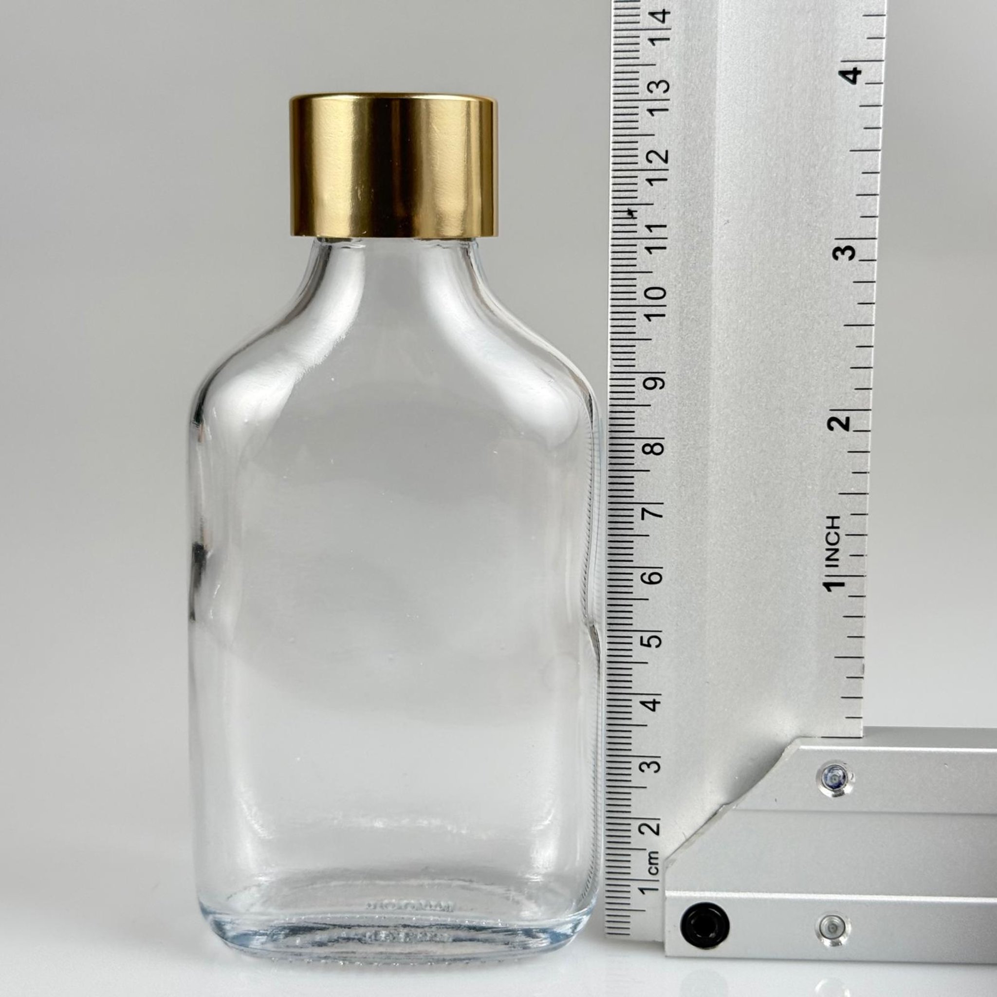 100 CC YASSI CAM ŞİŞE + ALÜMİNYUM KAPLAMA GOLD KAPAKLI + DAMLALIKLKI KOLONYA TIPALI TAKIM -  100 ML YASSI CAM ŞİŞE