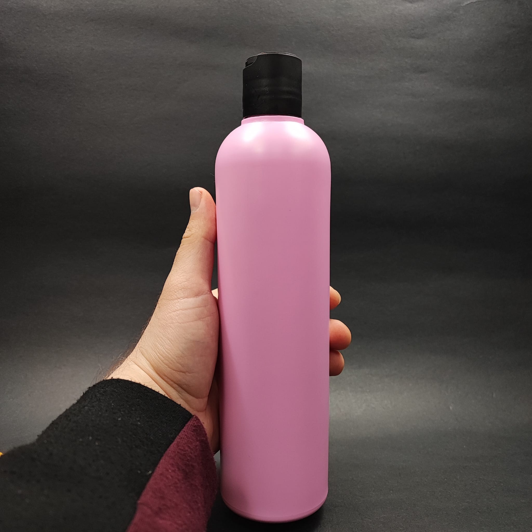 500 CC PEMBE POLİETİLEN PE ŞAMPUAN ŞİŞESİ - SİYAH AKITICILI DİSKTOP KAPAKLI - 500 ML PE ŞAMPUAN ŞİŞESİ