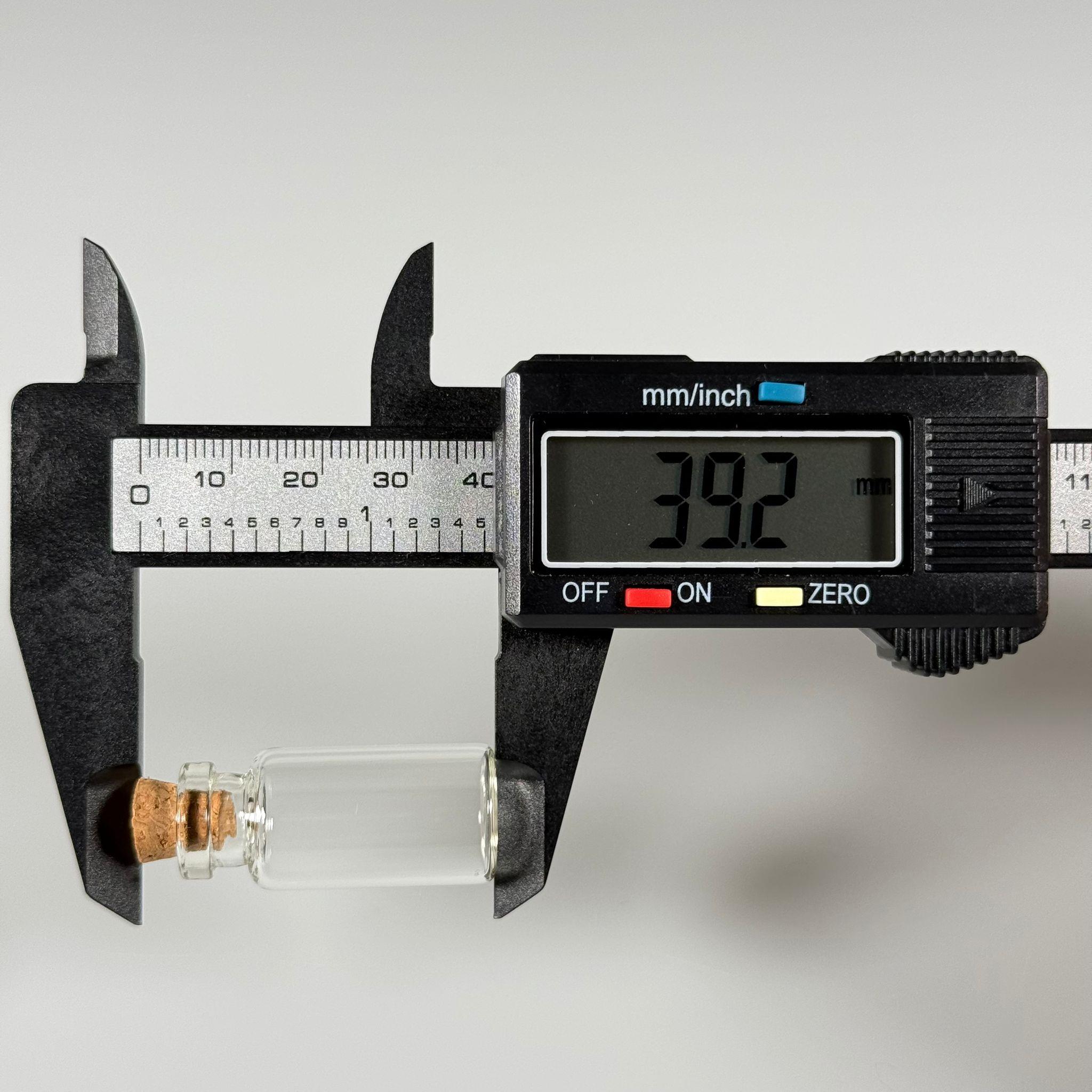 MİNİ CAM ŞİŞE MANTAR TIPALI 3 CC - anahtarlık, aksesuar. kolye, minyatür, mektup, tılsım vb için 3 ml şeffaf küçük cam şişeler