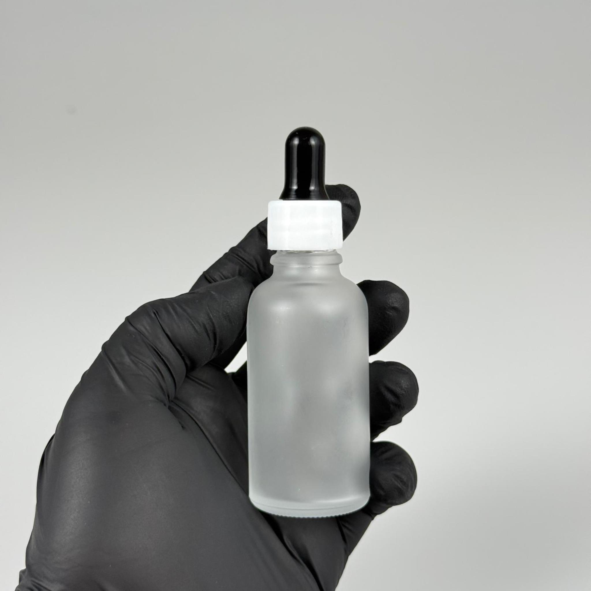 30 CC BUZLU CAM DAMLALIKLI ŞİŞE - SİYAH EMZİK + BEYAZ DÜZ KAPAK + CAM PİPET TAKIM - 30 ML BUZLU DAMLALIKLI ŞİŞE SETİ