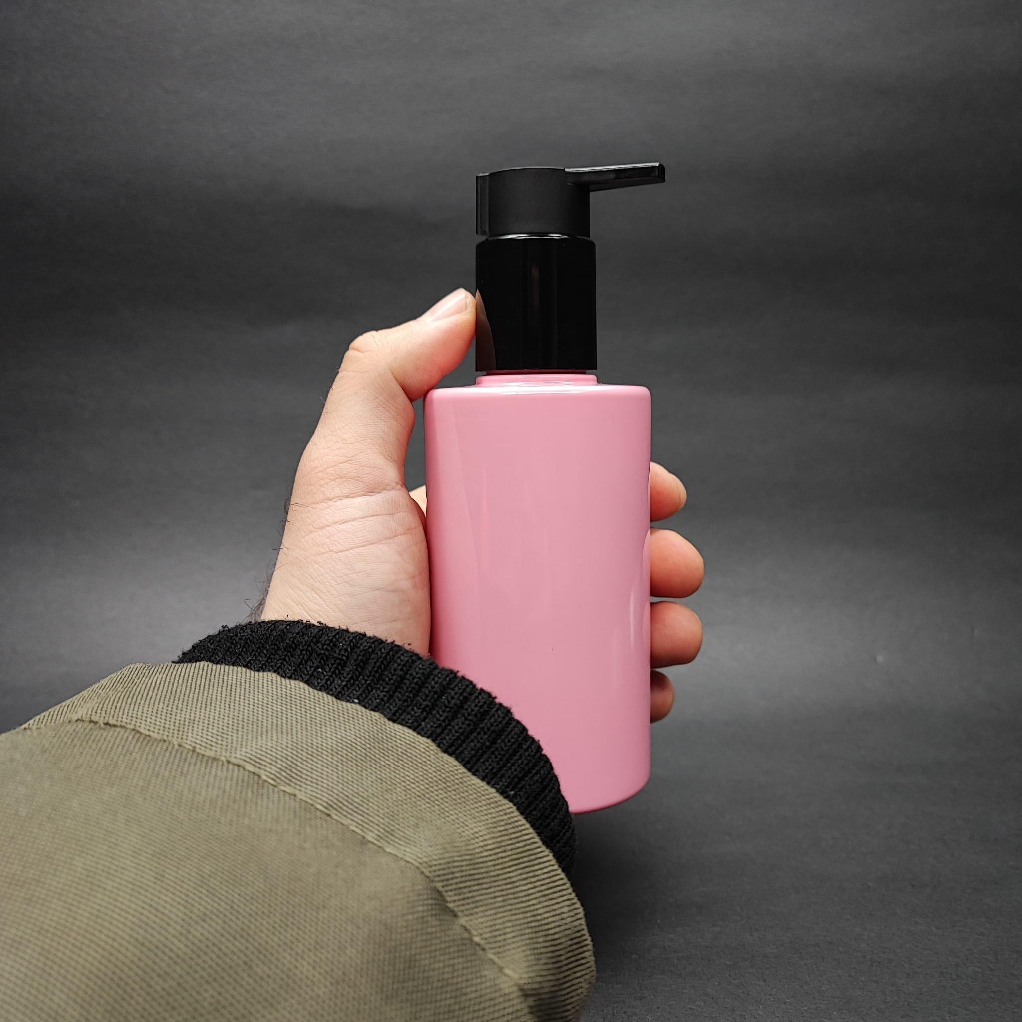 200 CC KÜT BOYUNLU SİLİNDİR PET ŞİŞE (24 GR) - SİYAH XAVIER LOSYON POMPALI - 200 ML PLASTİK ŞİŞE - PEMBE