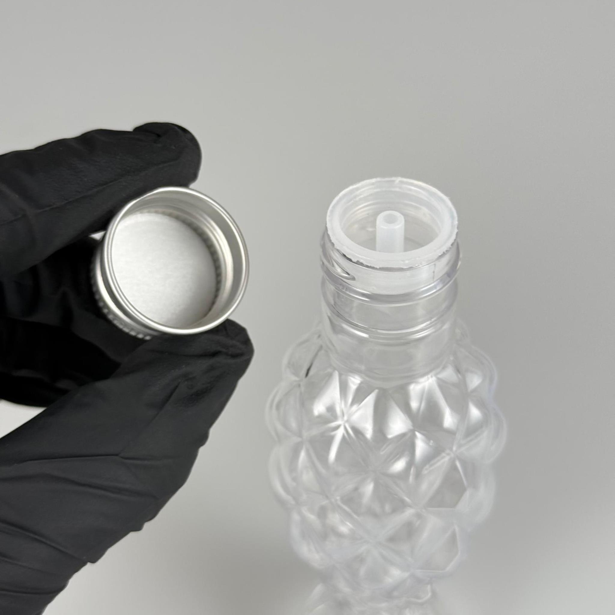 100 CC CAMPET BALIKSIRTI PET KOLONYA ŞİŞESİ (24 AĞIZ) + KÖPÜK CONTALI GÜMÜŞ METAL ALÜMİNYUM KAPAK + KOLONYA TIPALI TAKIM - 100 ML KAPAKLI CAMPET PALSTİK ŞİŞELER