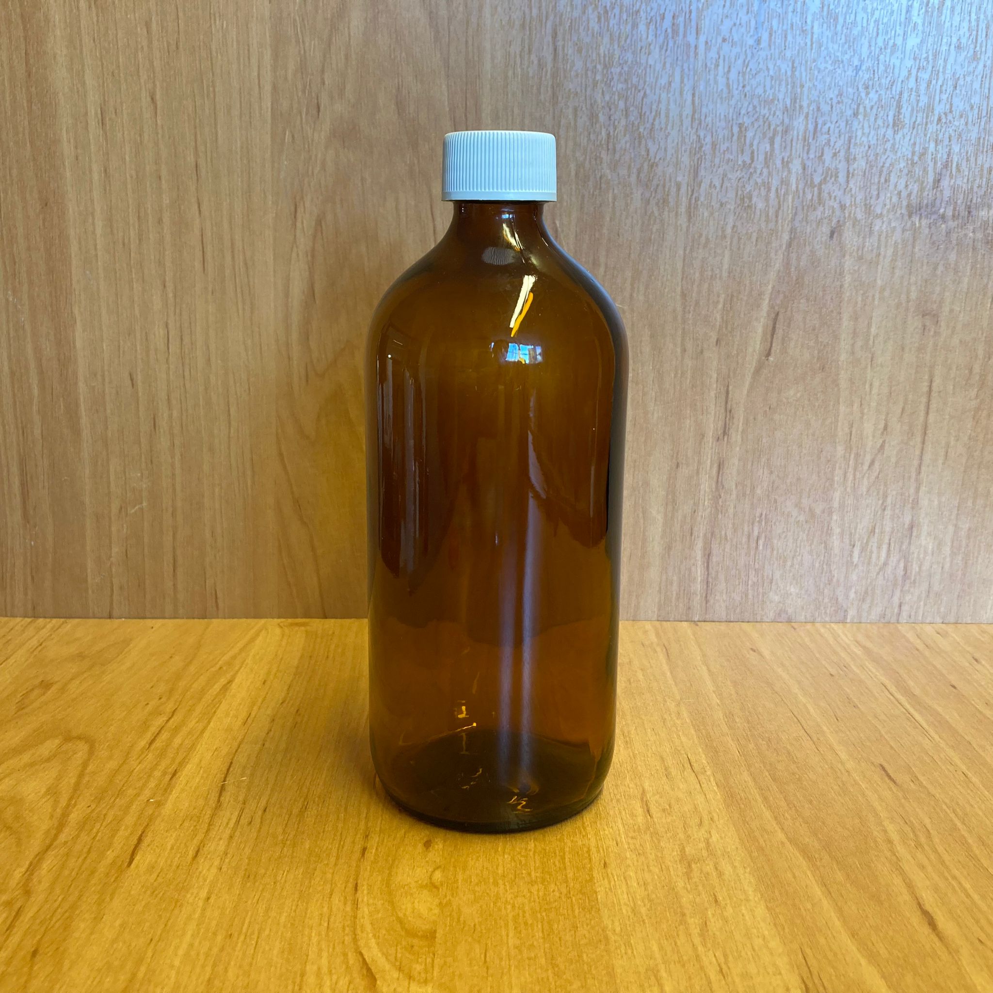 500 CC AMBER TOMBUL CAM ŞİŞE - BEYAZ PLASTİK KAPAKLI - 500 ML KAHVERENGİ BOŞ ŞURUP ŞİŞESİ